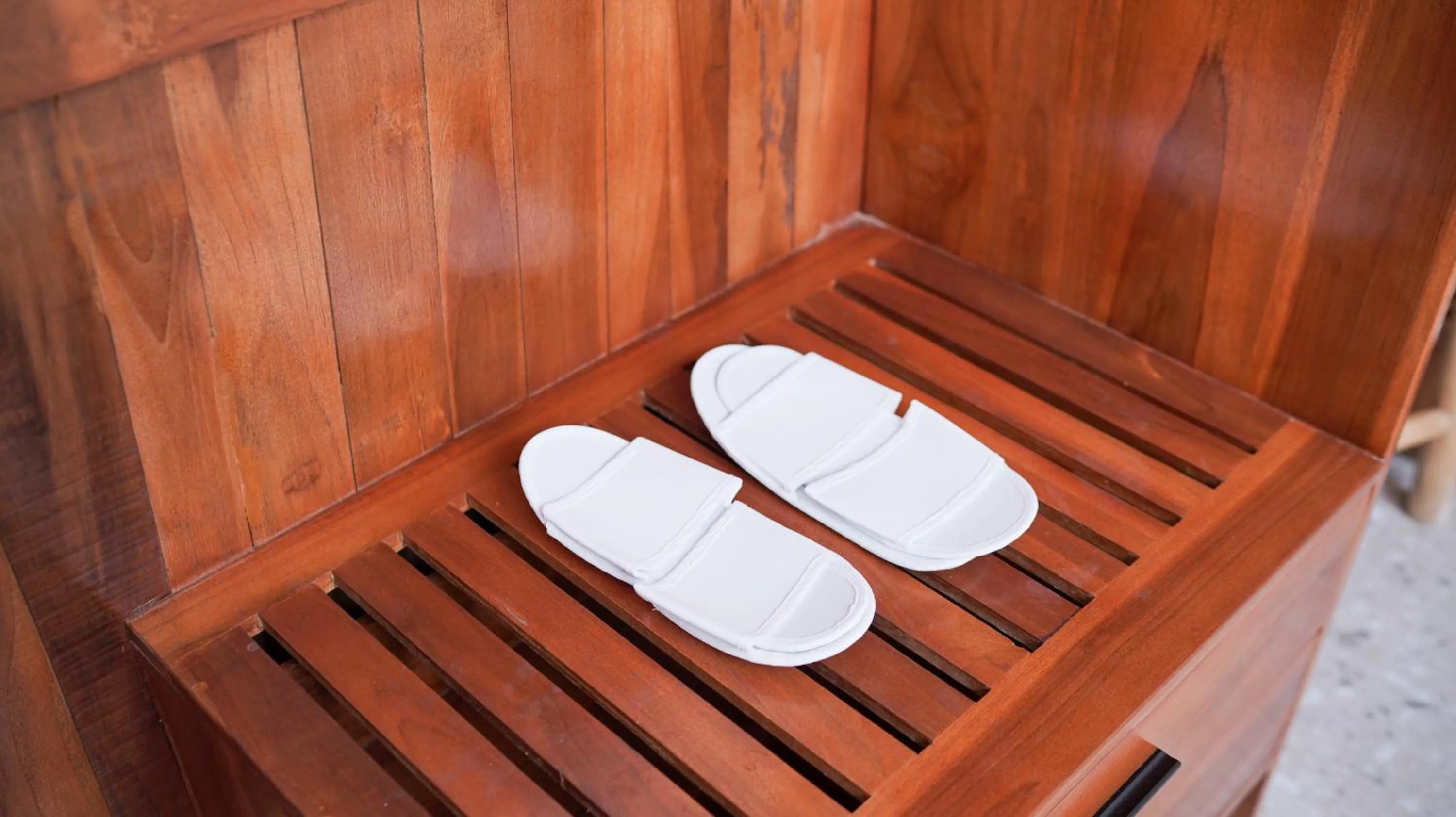 wardrobe in Samplangan Penida Resort