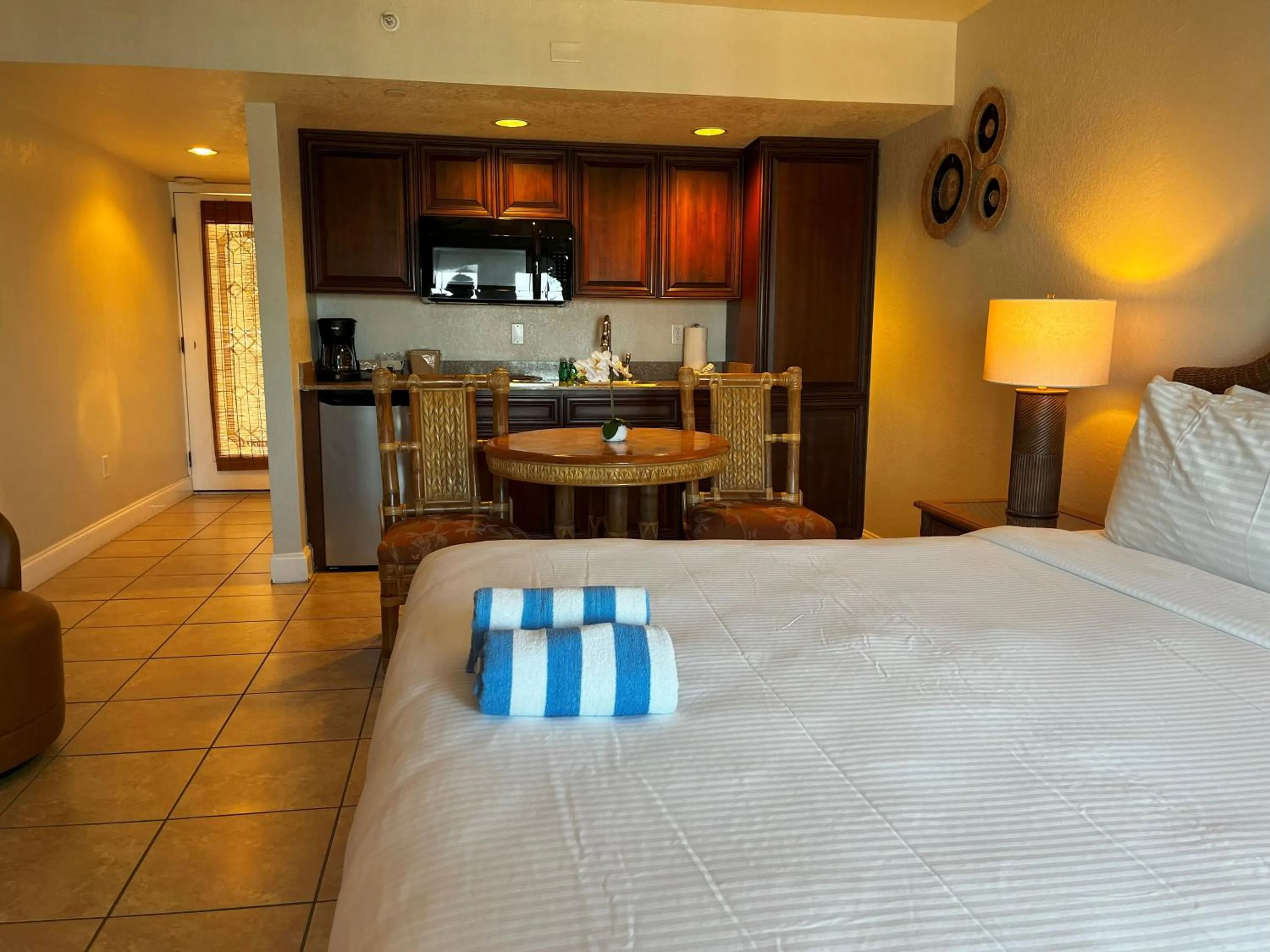 Bed in Beso Del Sol Resort