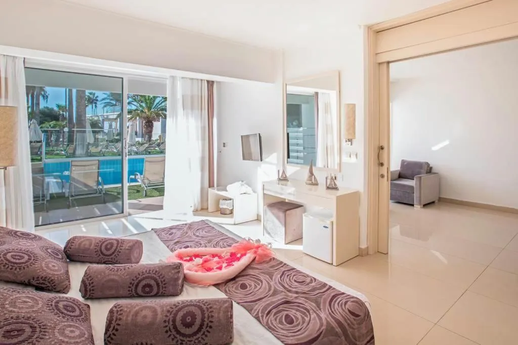 Dome Beach Marina Hotel & Resort