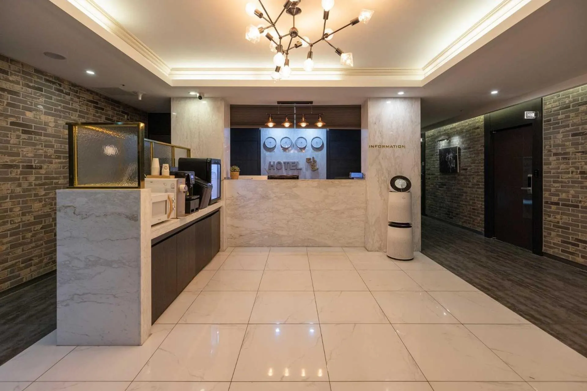 Lobby or reception in Hotel Moon Cheonan ShinBuldang