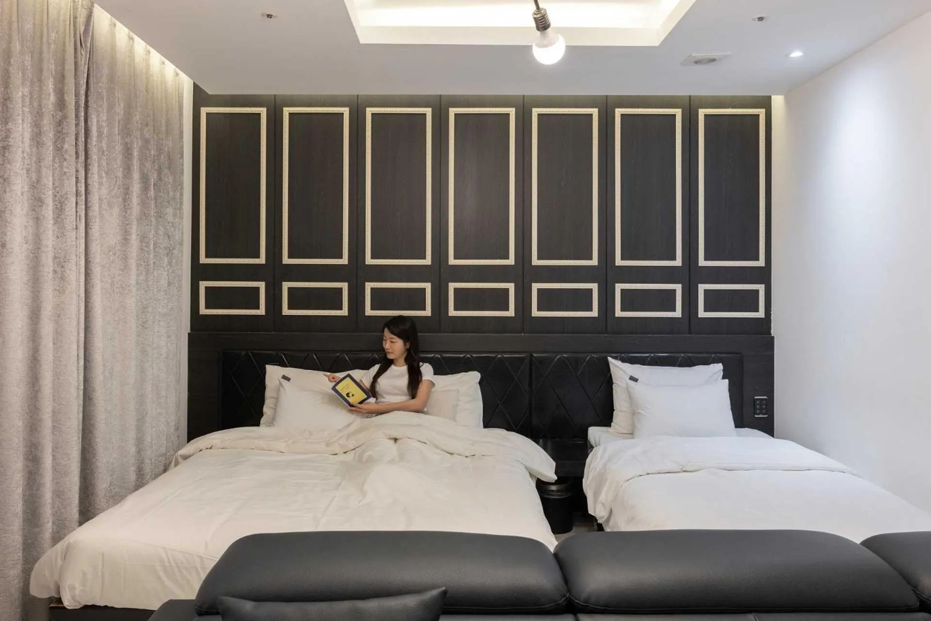 Bedroom, Bed in Hotel Moon Cheonan ShinBuldang