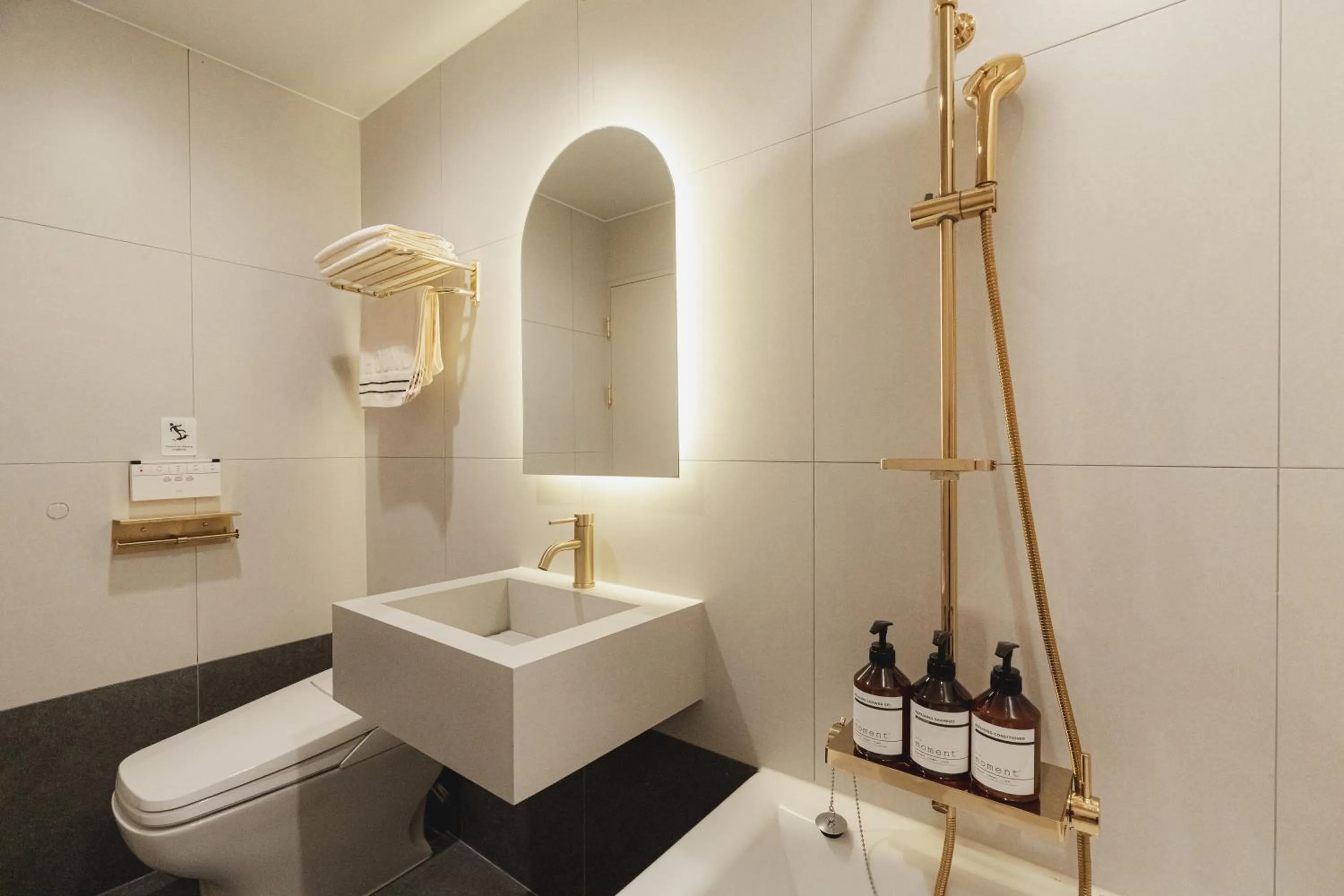 Toilet in Cheonan Buldang Hound Hotel