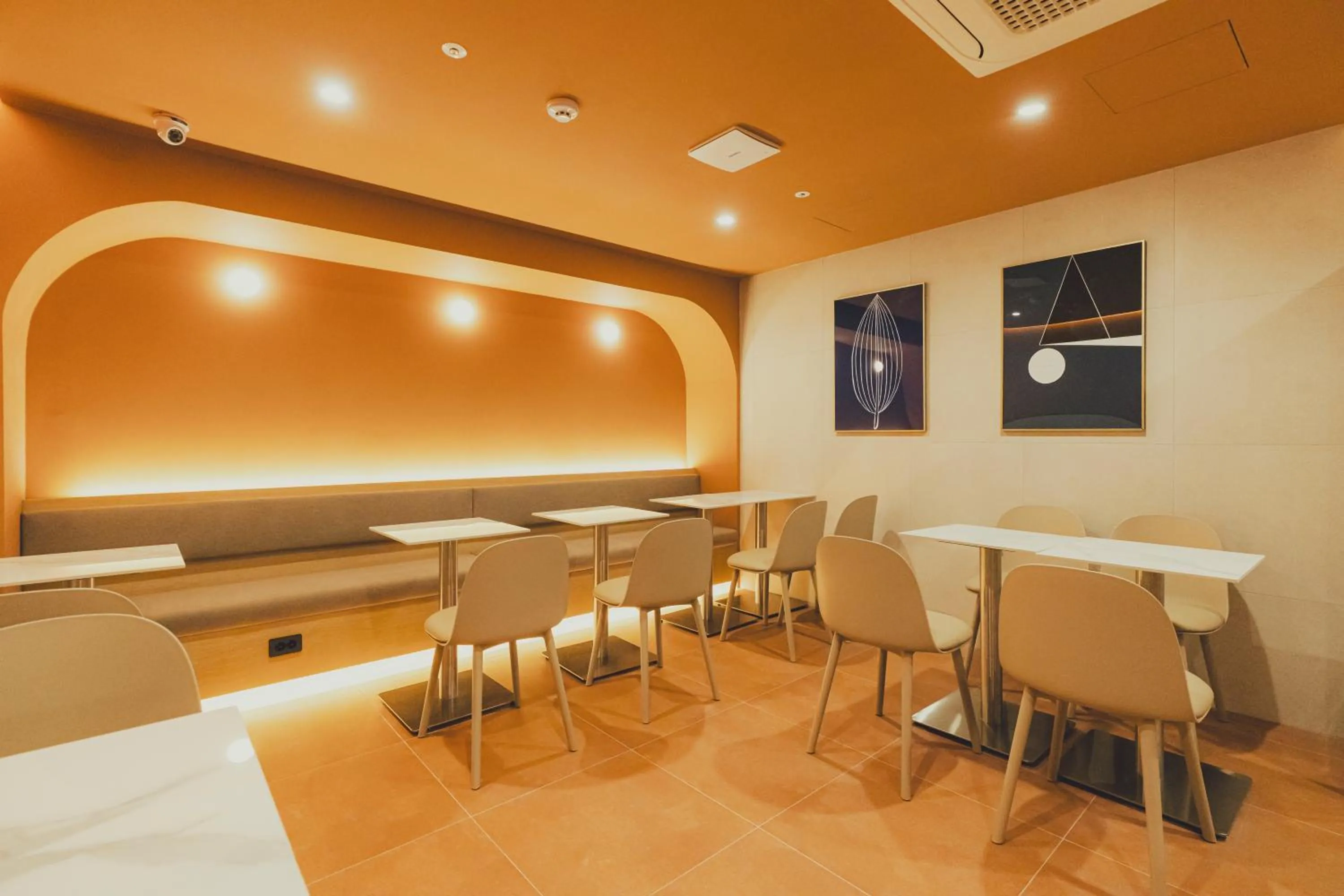 Restaurant/places to eat in Cheonan Buldang Hound Hotel