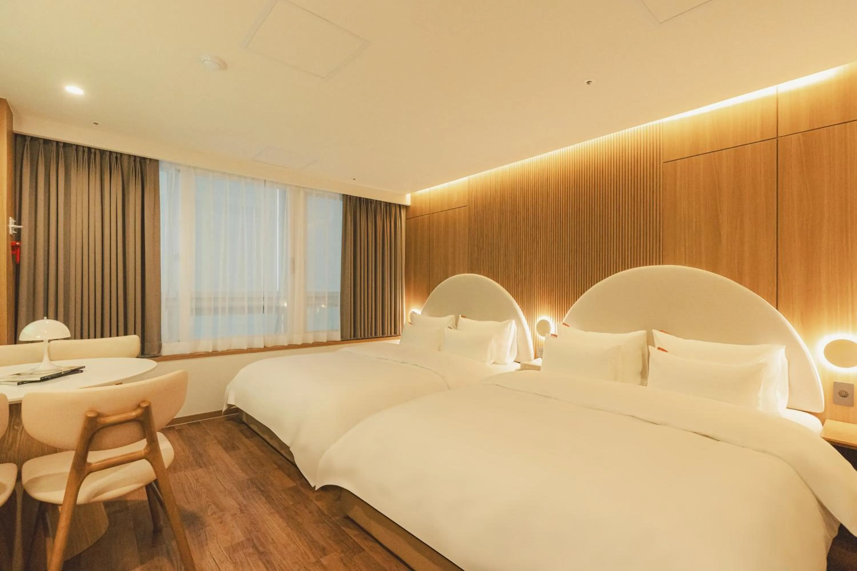Bed in Cheonan Buldang Hound Hotel