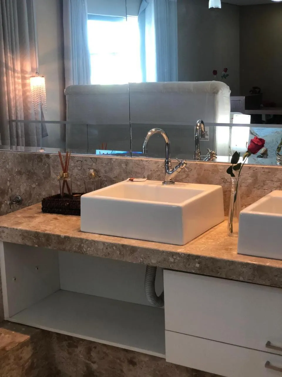 Toilet in Victor Plaza Formiga