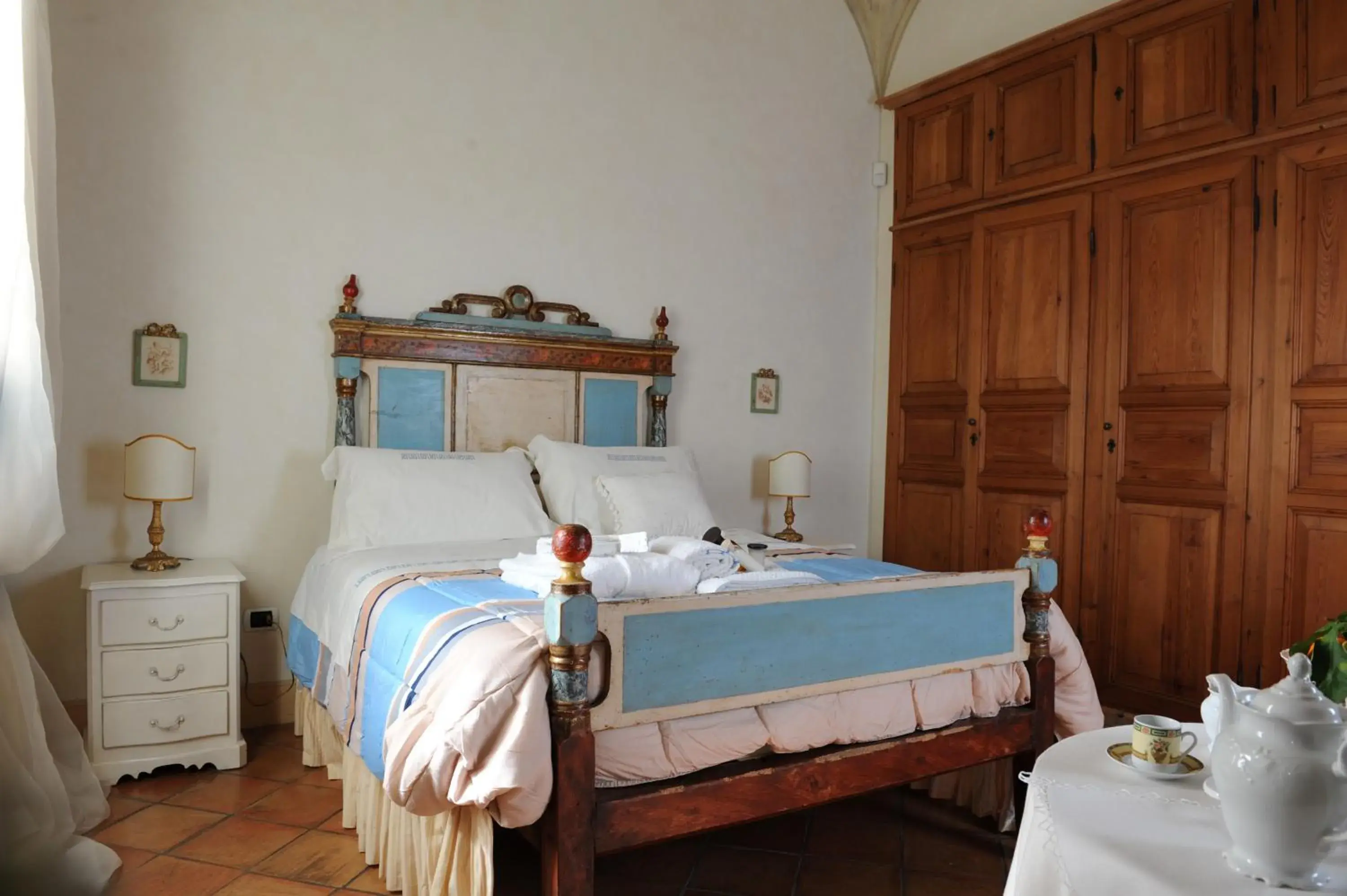 Deluxe Double Room with Sea View - single occupancy in Casa Raiola Ercolano Luxury Rooms & Spa Deluxe Double Room with Sea View - single occupancy in Casa Raiola Ercolano Luxury Rooms & Spa