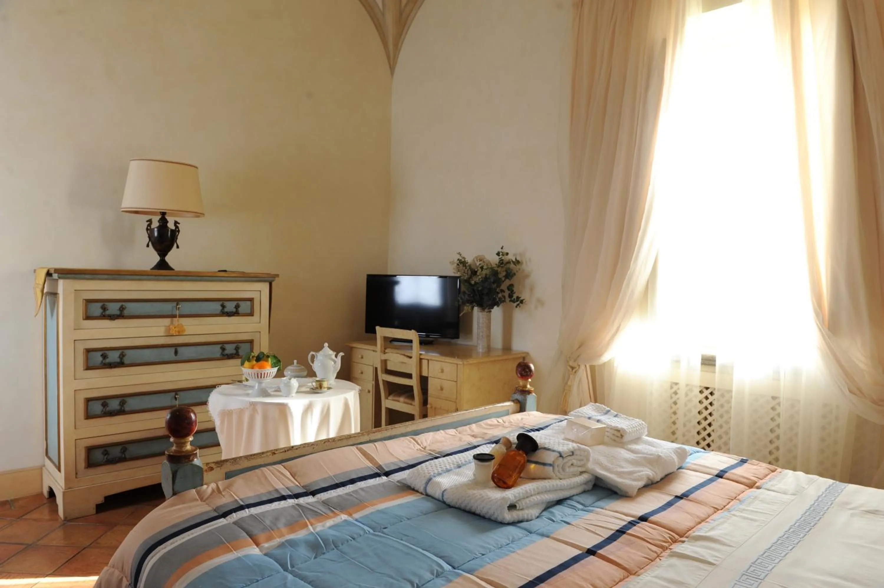 Bedroom in Casa Raiola Ercolano Luxury Rooms & Spa