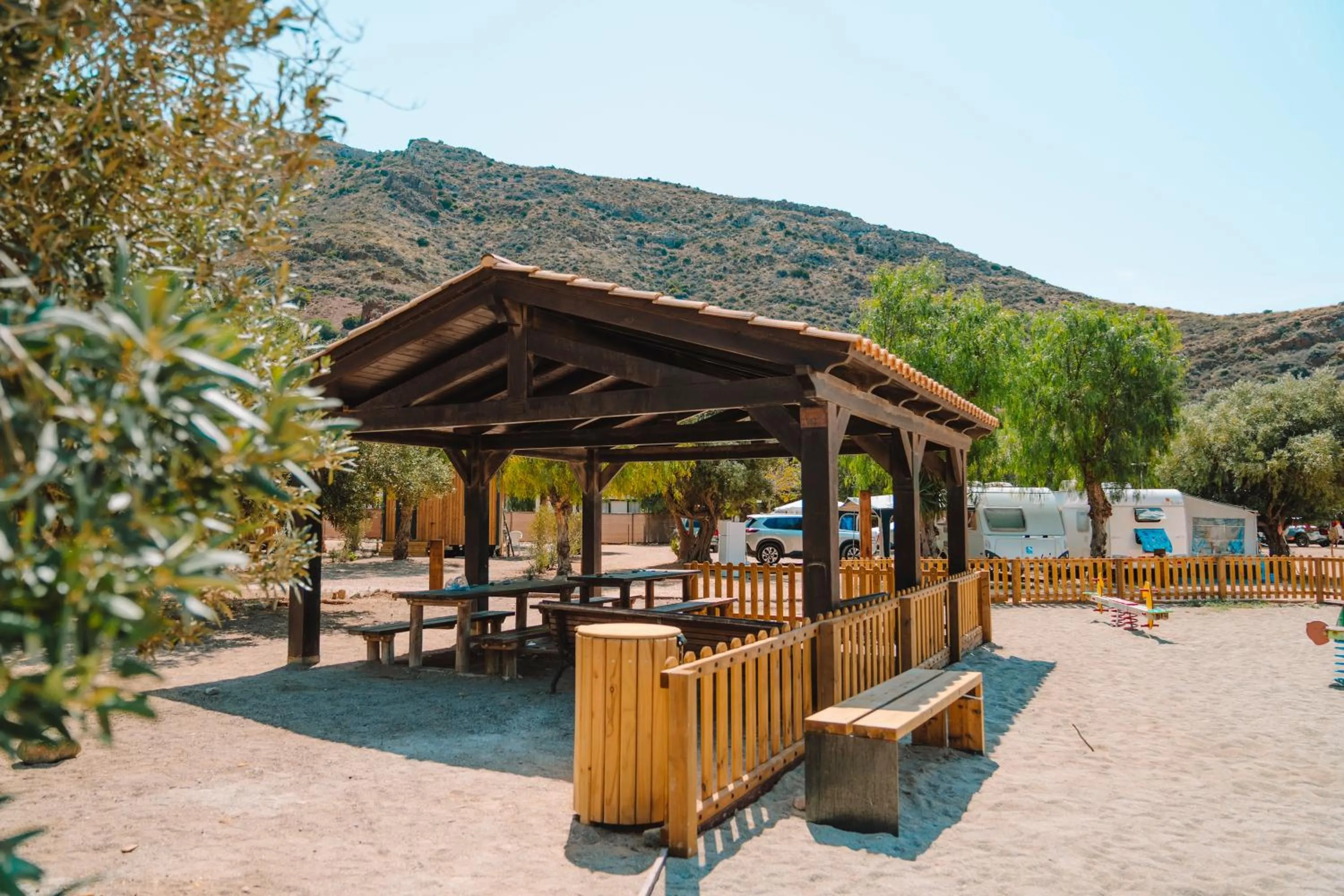 Dining area in Camping El Portus