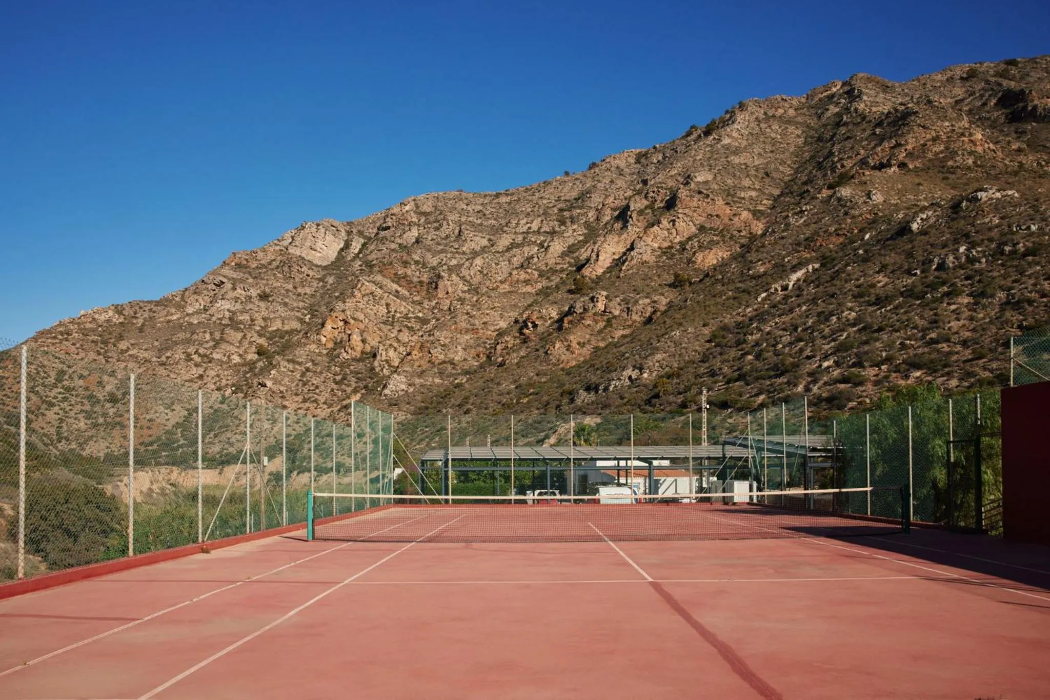 Tennis court in Camping El Portus