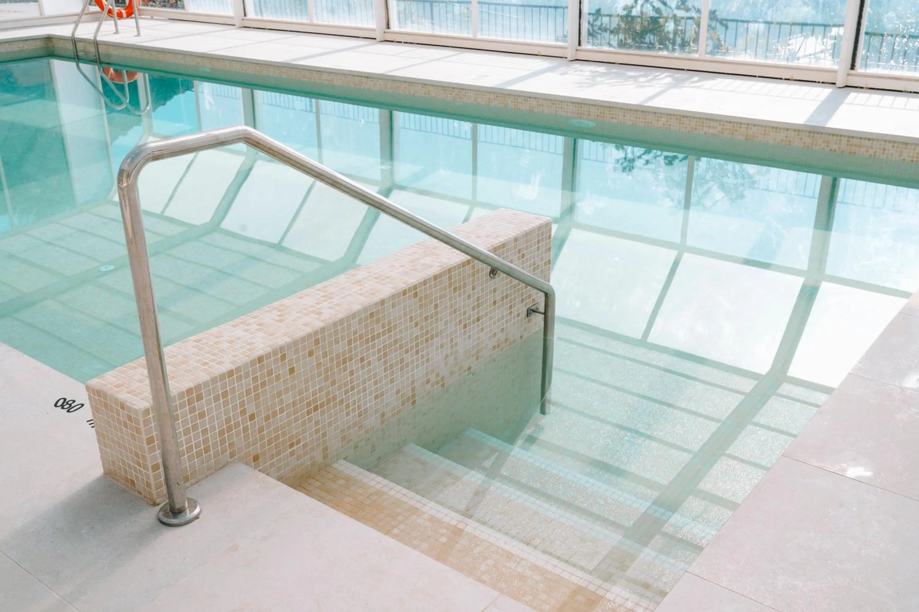 Swimming pool in Camping El Portus