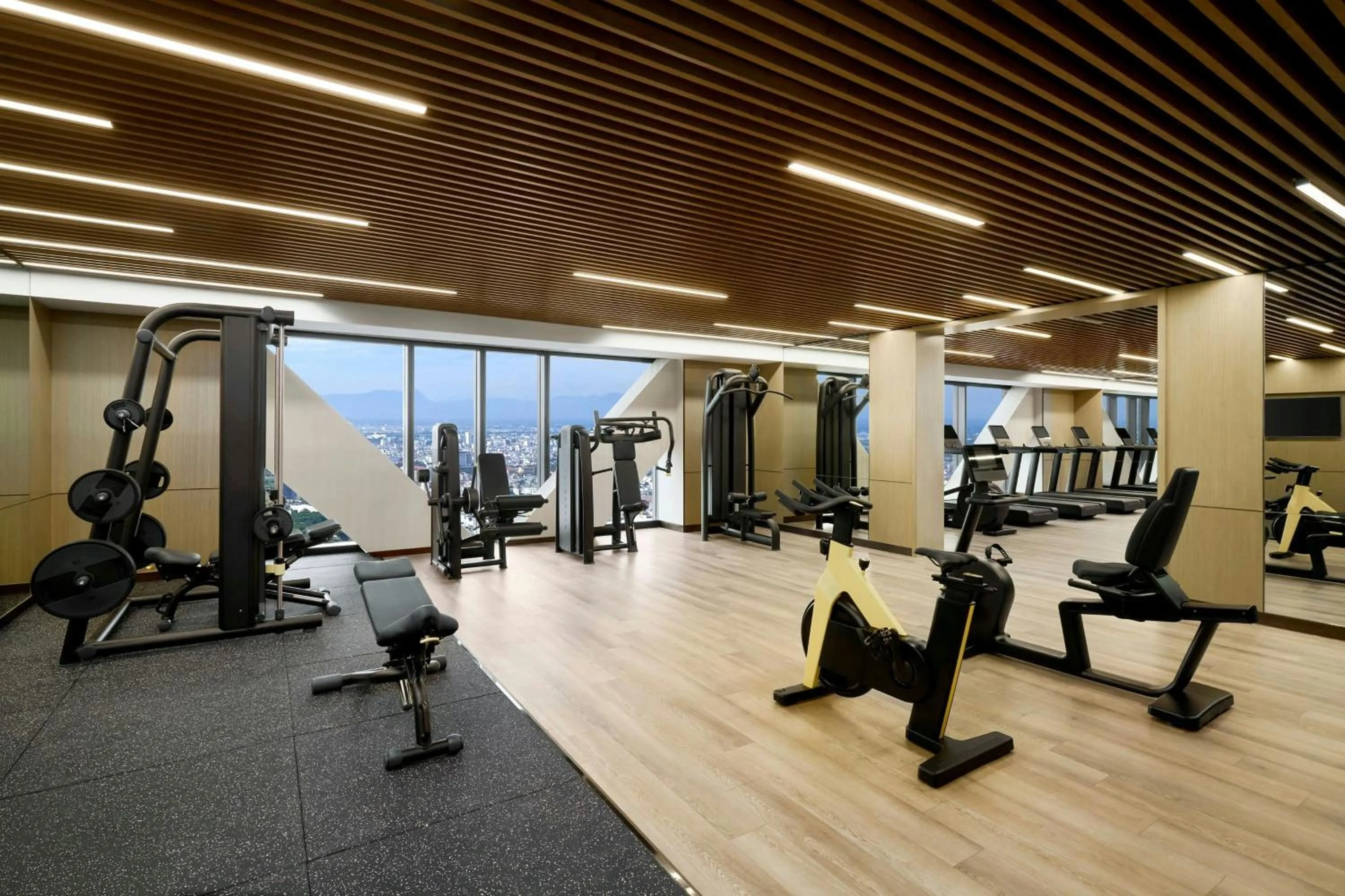 Fitness centre/facilities in Courtyard by Marriott Danang Han River
