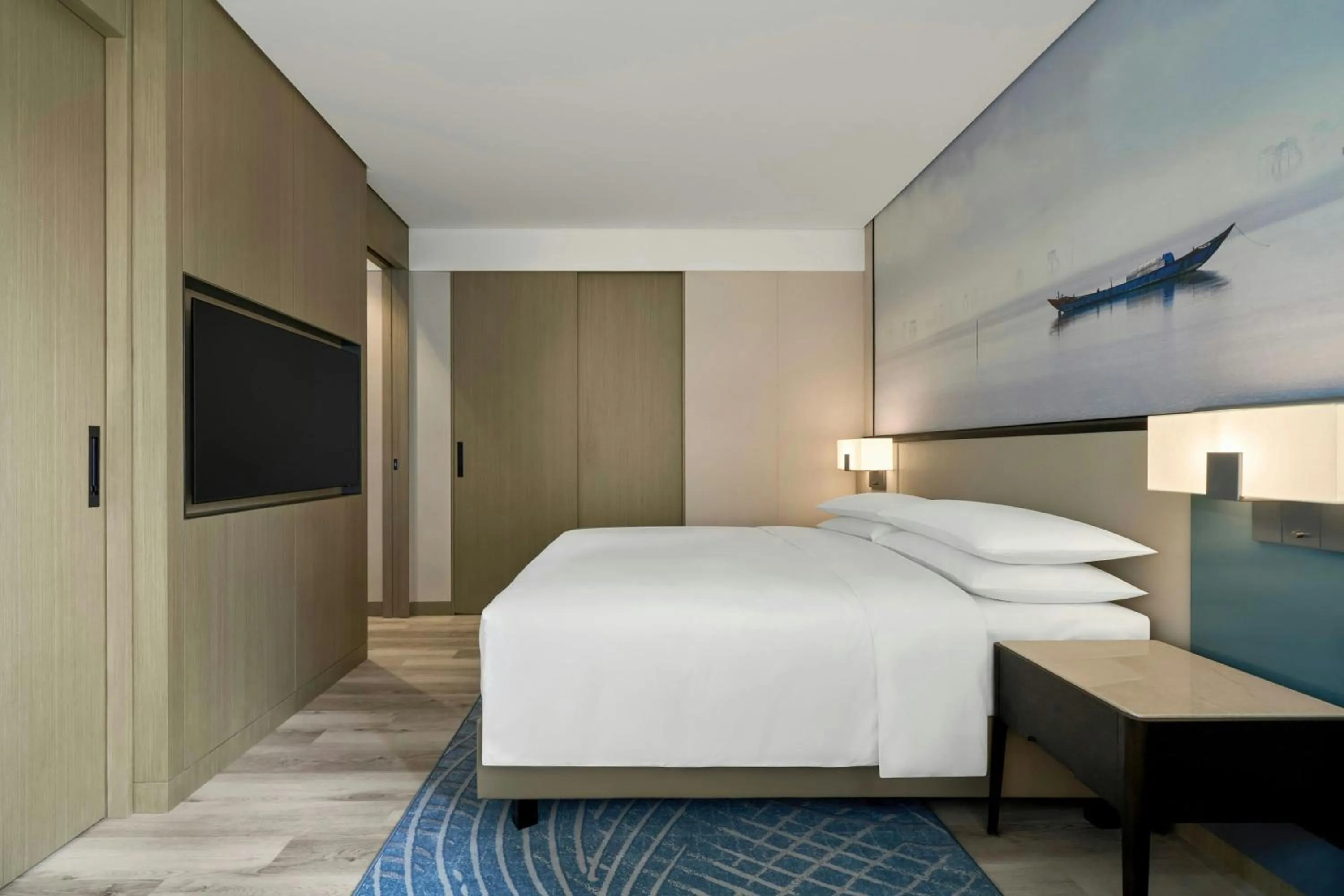Bedroom, Bed in Courtyard by Marriott Danang Han River