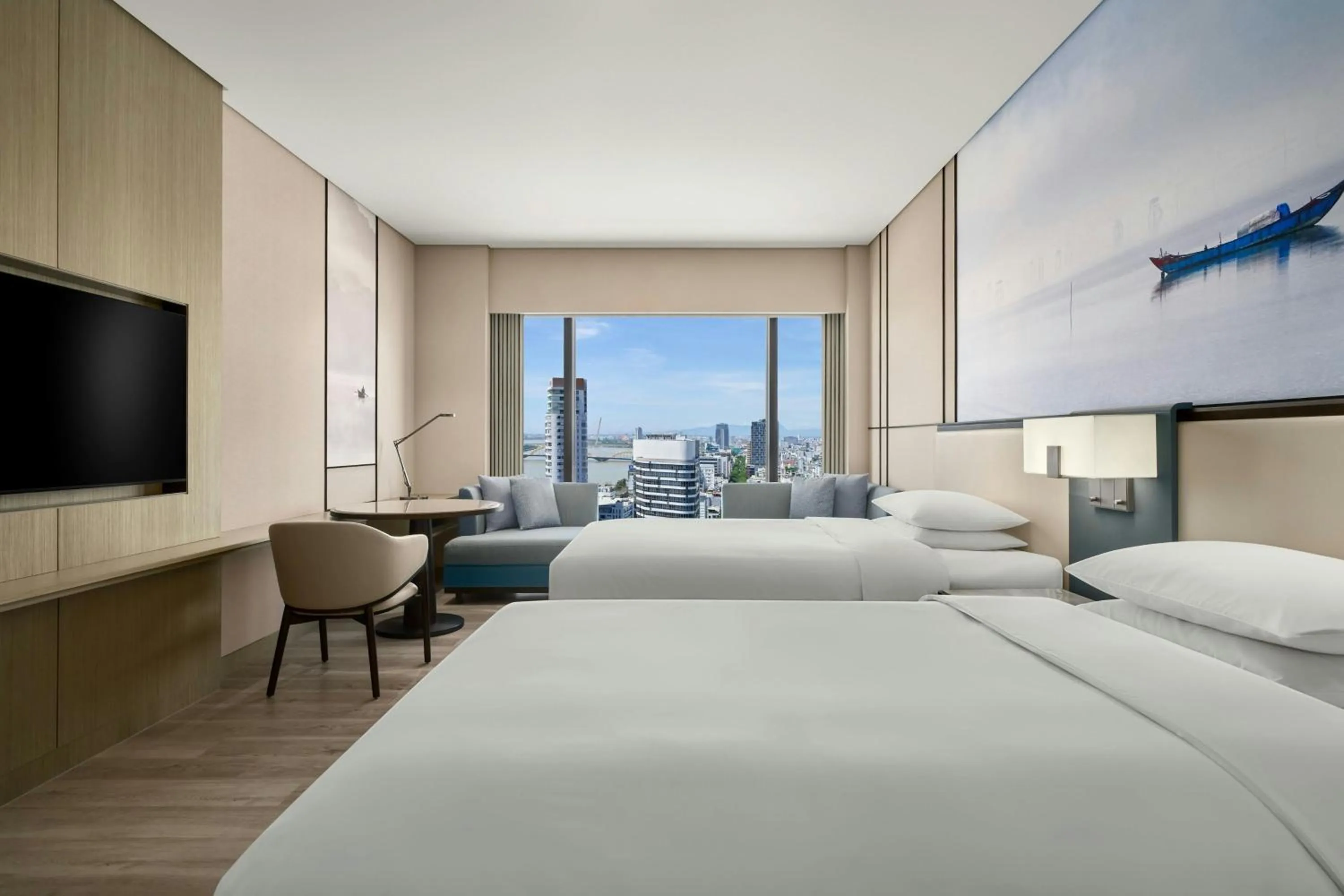 Photo of the whole room, Bed in Courtyard by Marriott Danang Han River