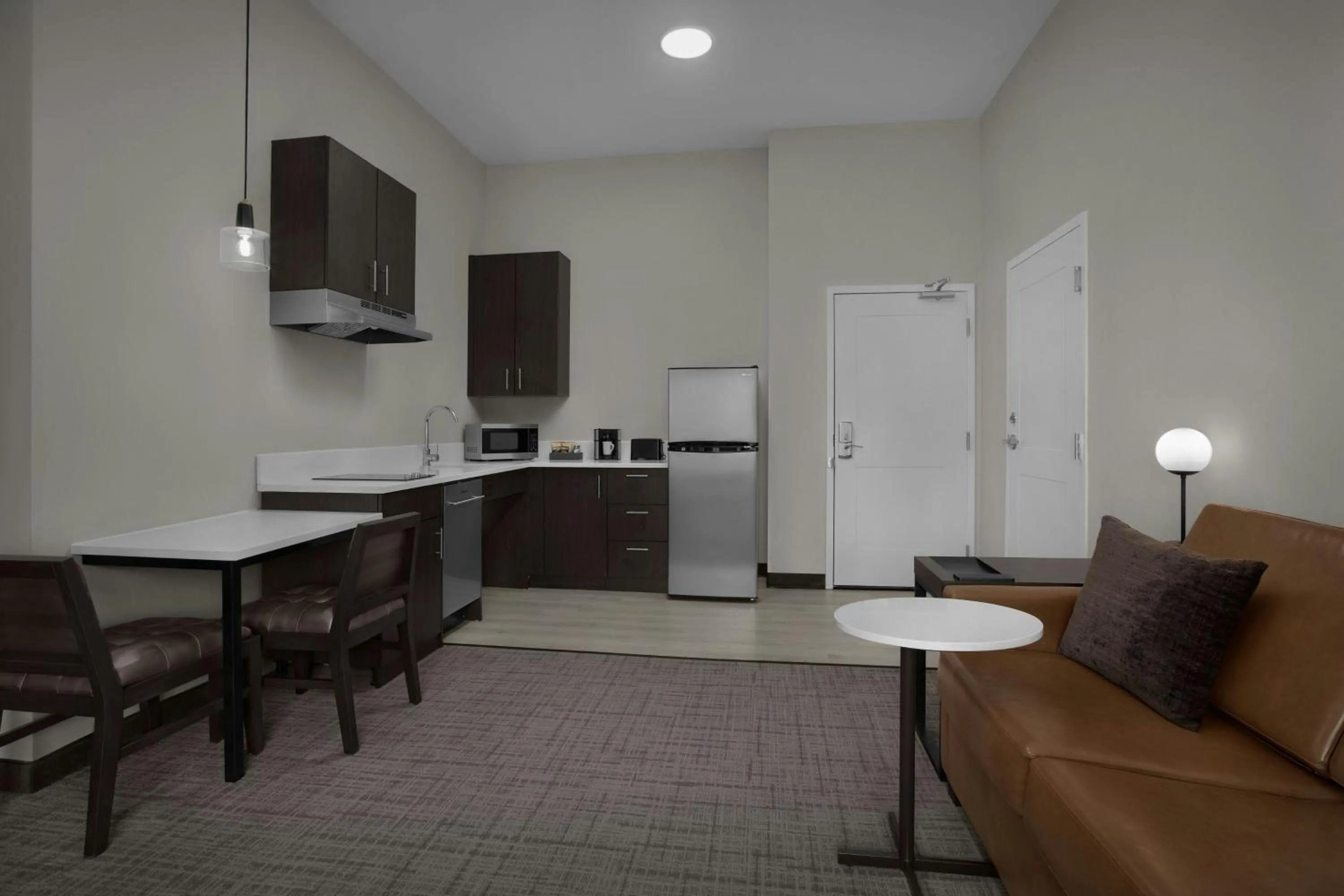 Kitchen or kitchenette in Residence Inn by Marriott Newark, DE