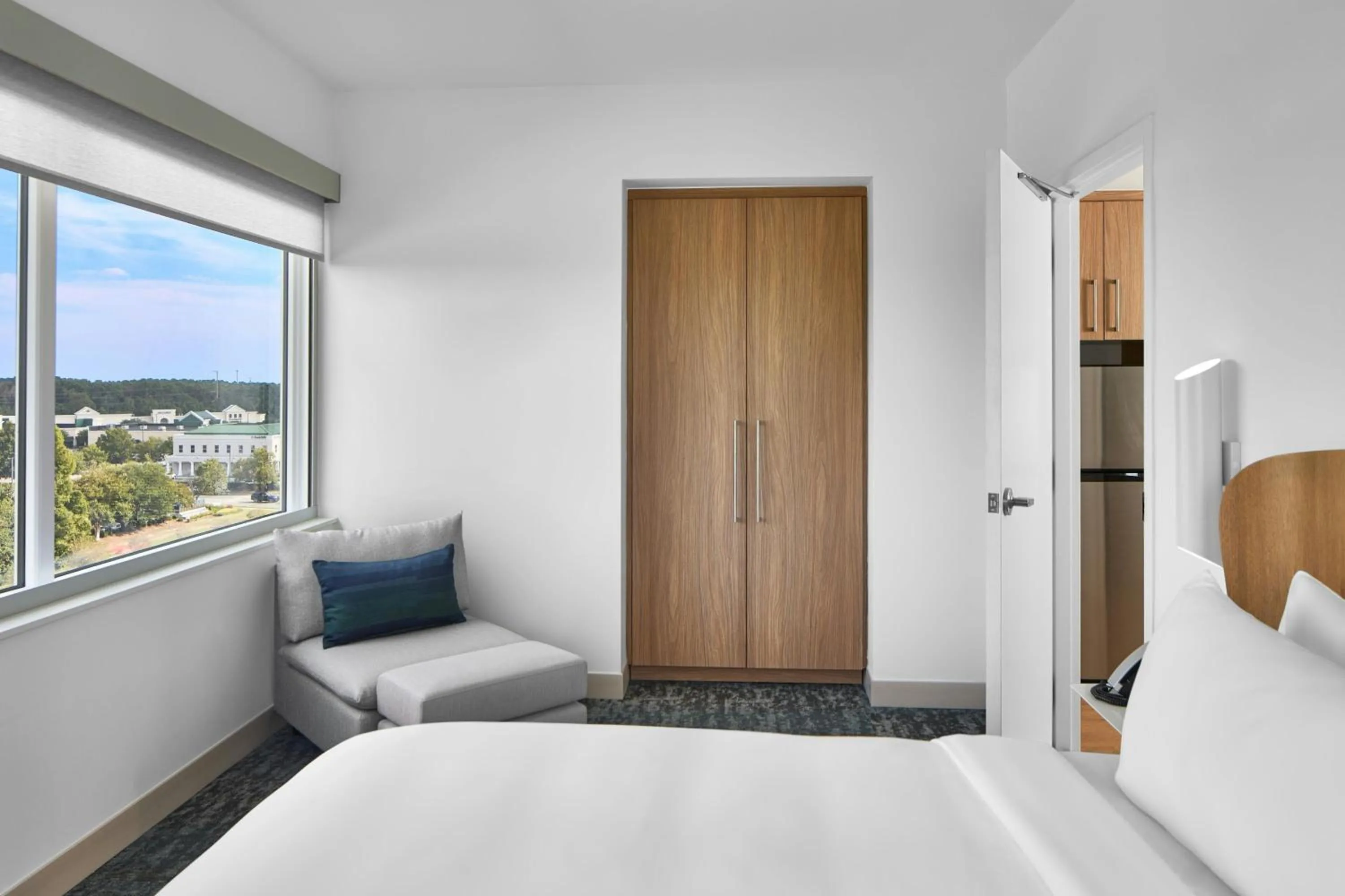 Bedroom, Bed in Element Wilmington