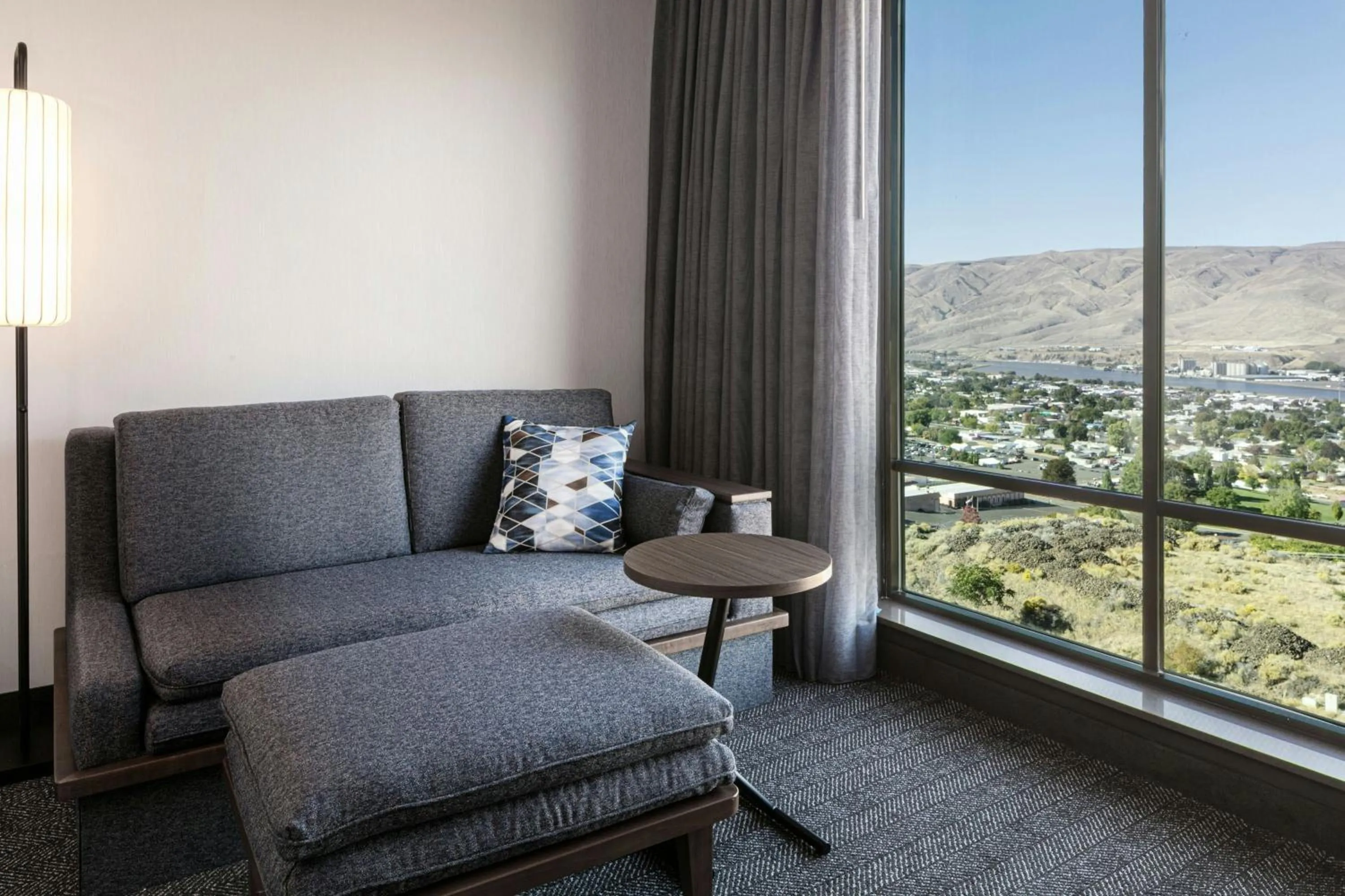 Photo of the whole room in Courtyard Lewiston