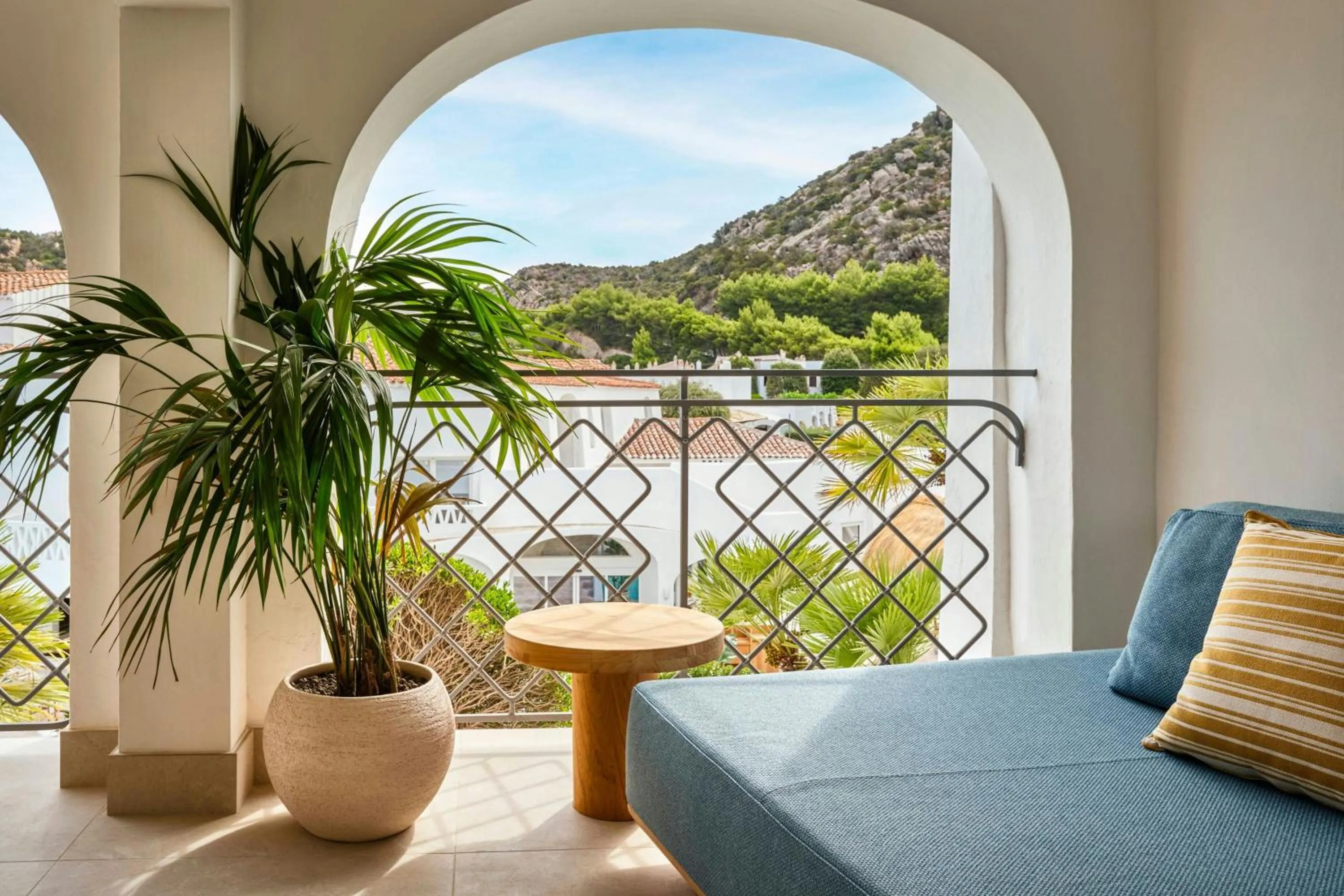 Photo of the whole room in W Sardinia - Poltu Quatu