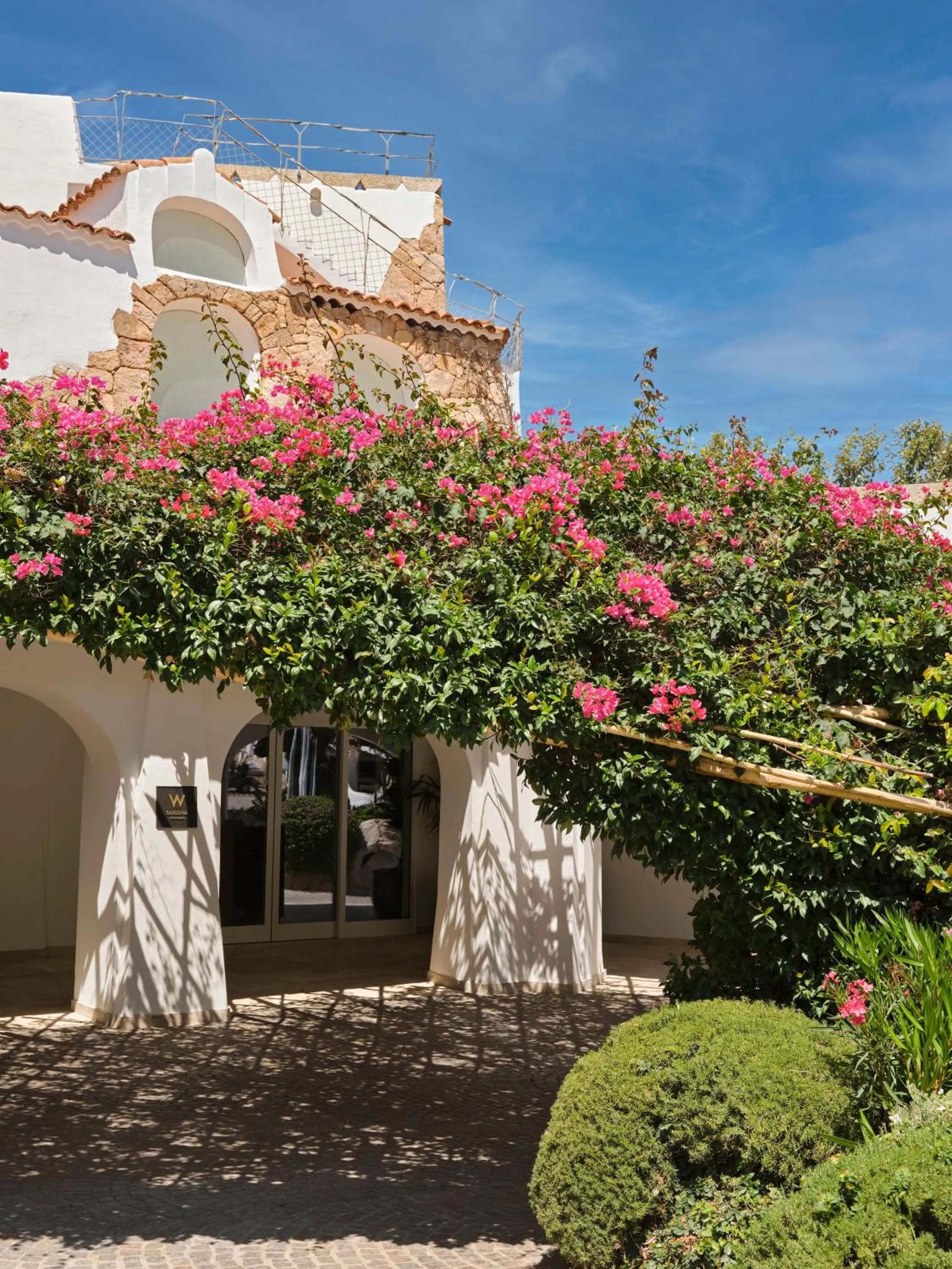 Property building in W Sardinia - Poltu Quatu