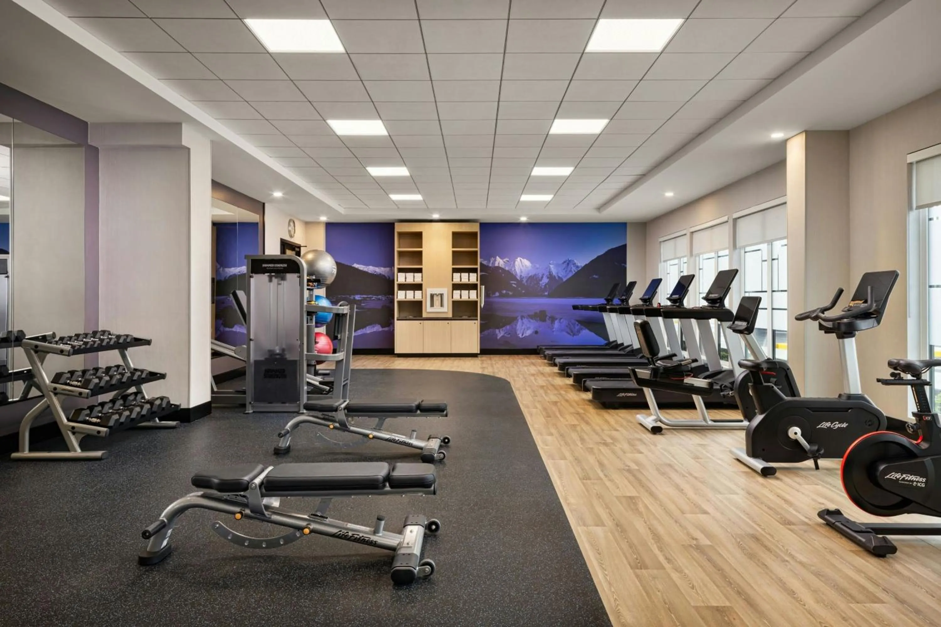 Fitness centre/facilities in TownePlace Suites by Marriott Chilliwack