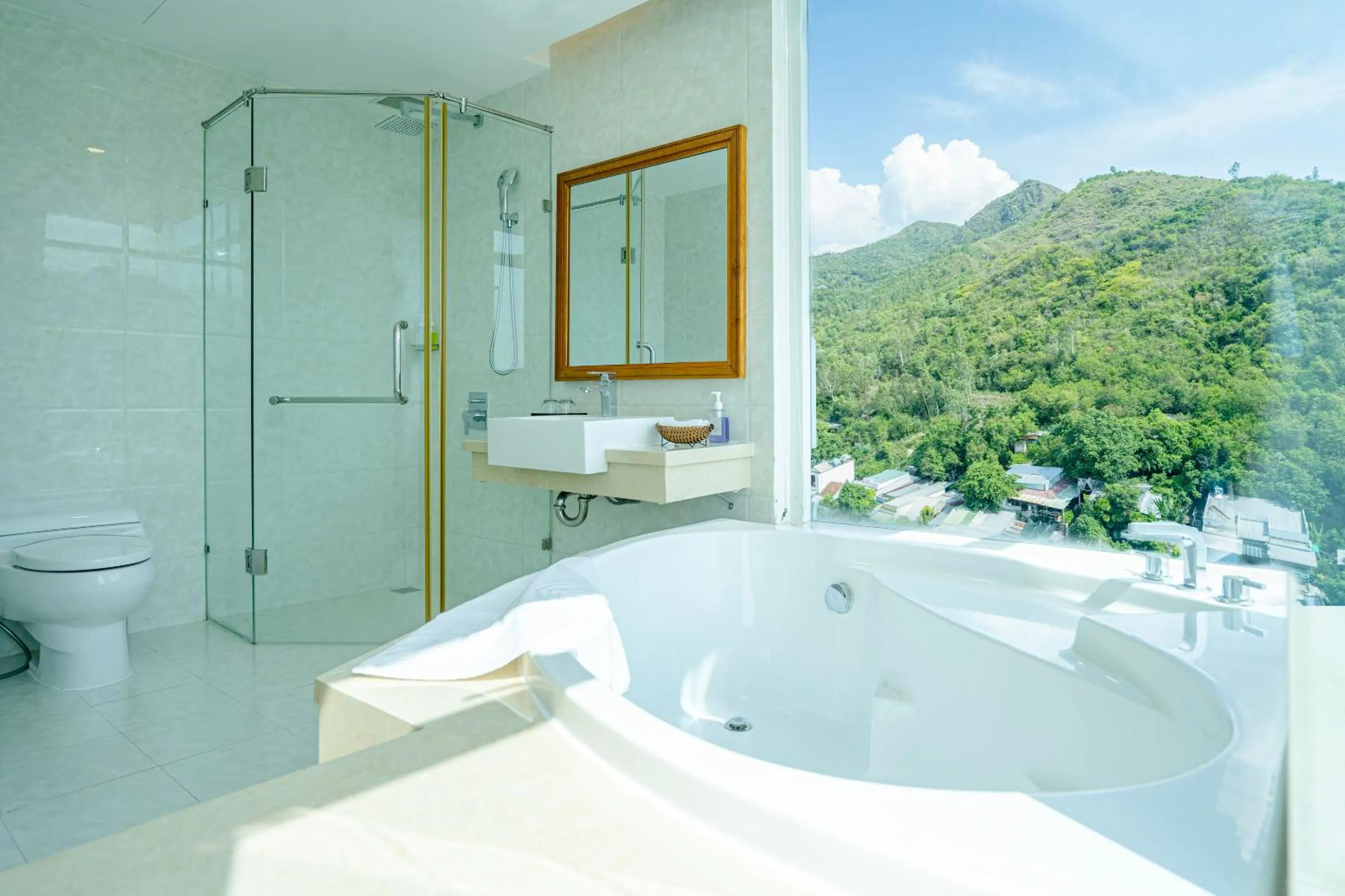 Glamour Hotel Nha Trang