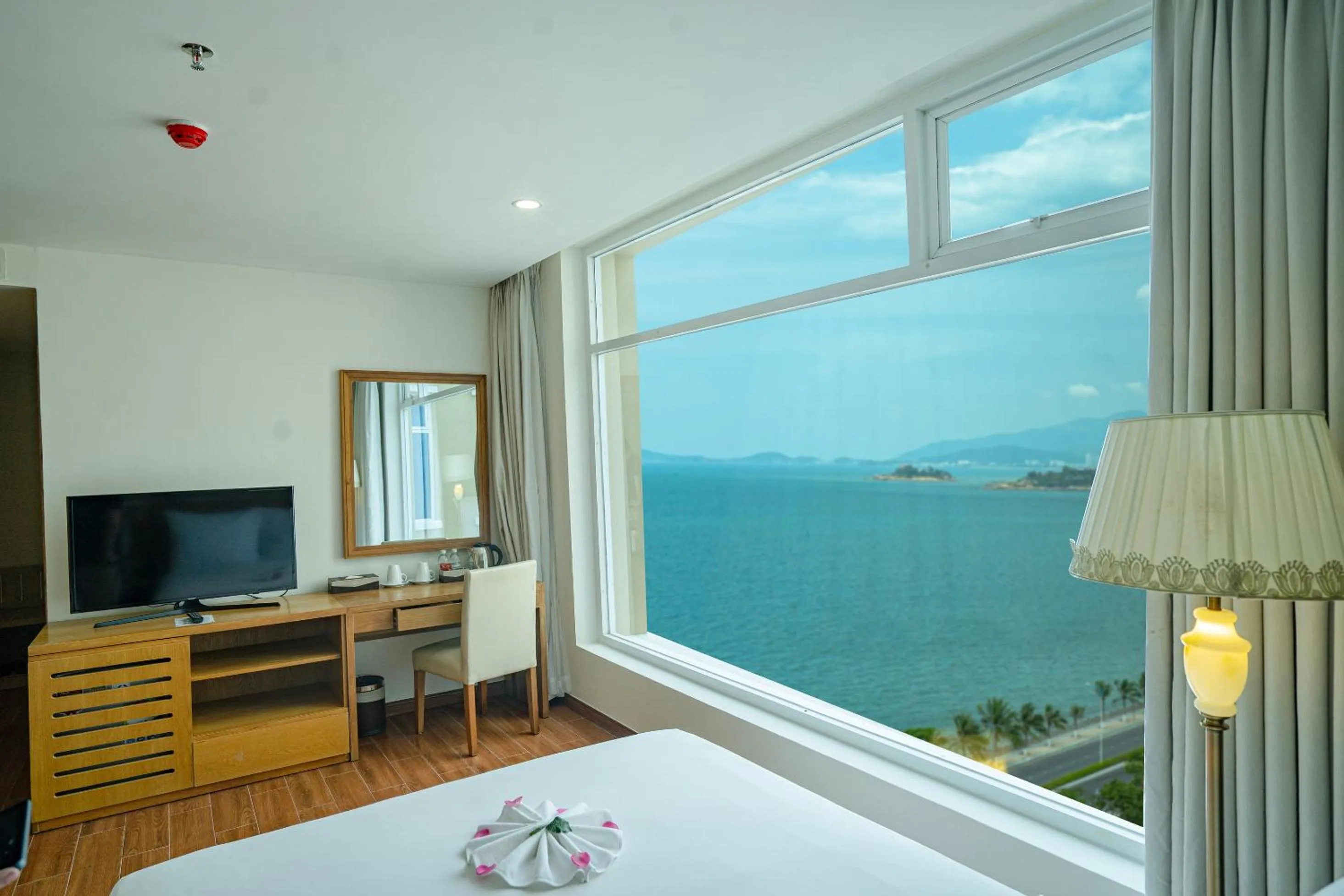 Bed in Glamour Hotel Nha Trang