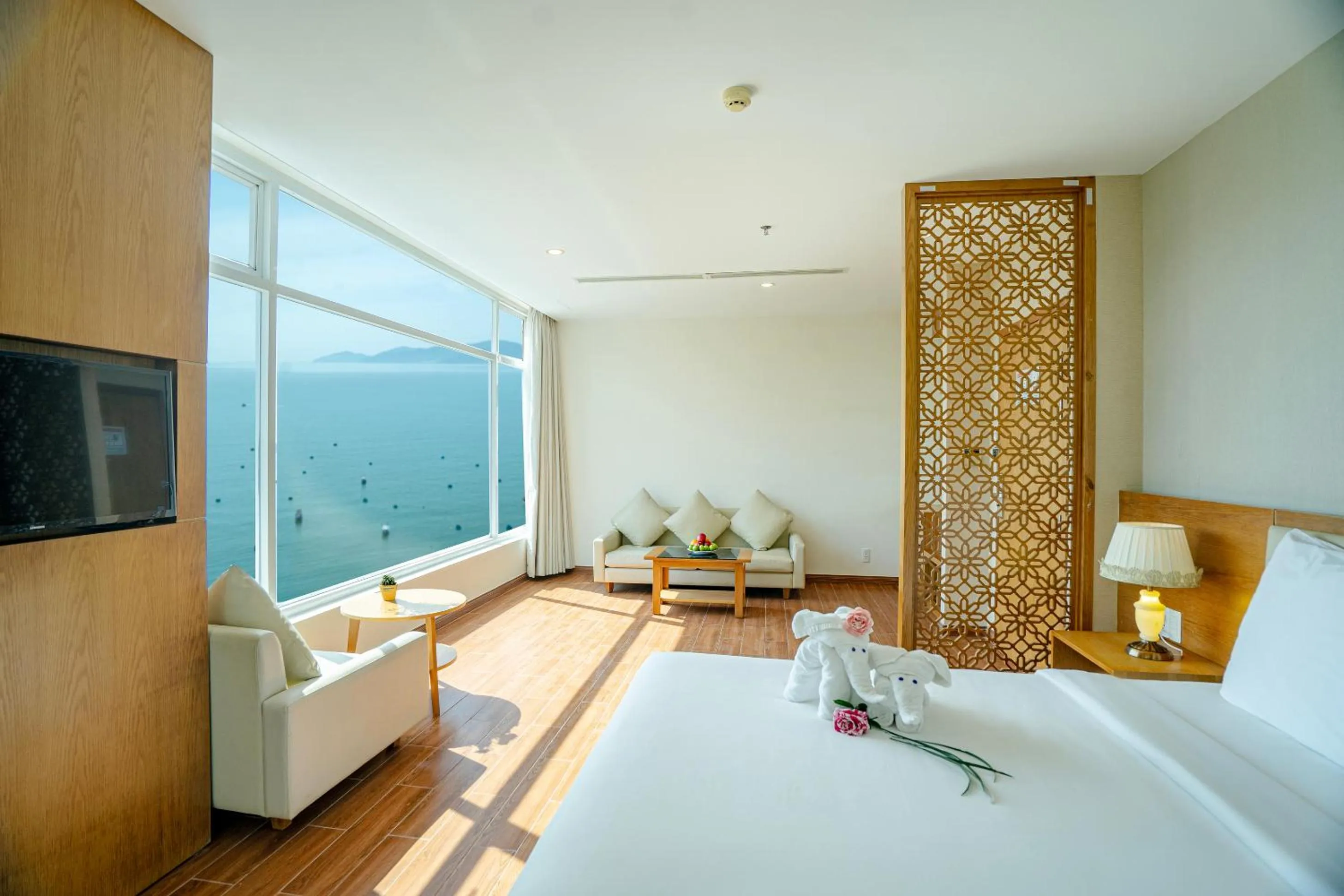 Bed in Glamour Hotel Nha Trang