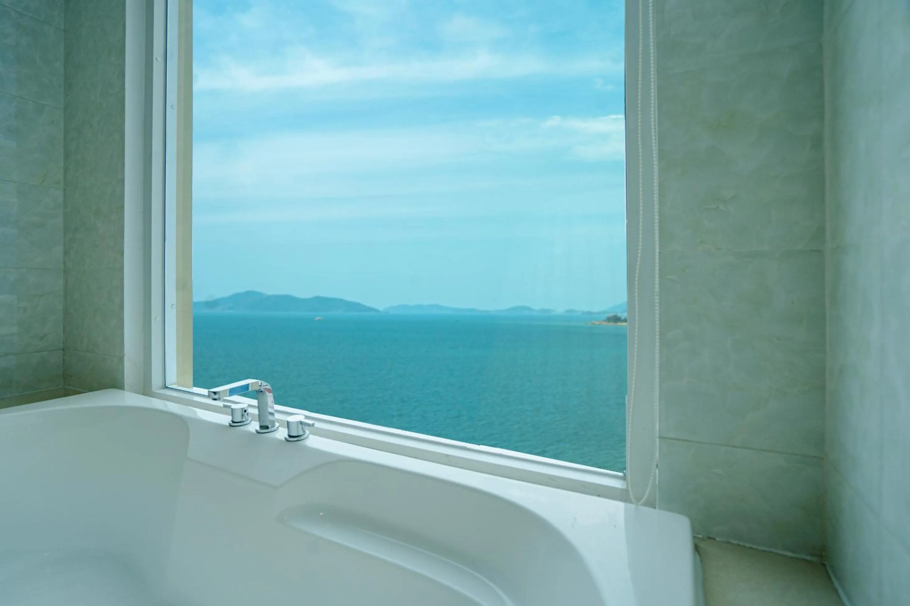 Glamour Hotel Nha Trang