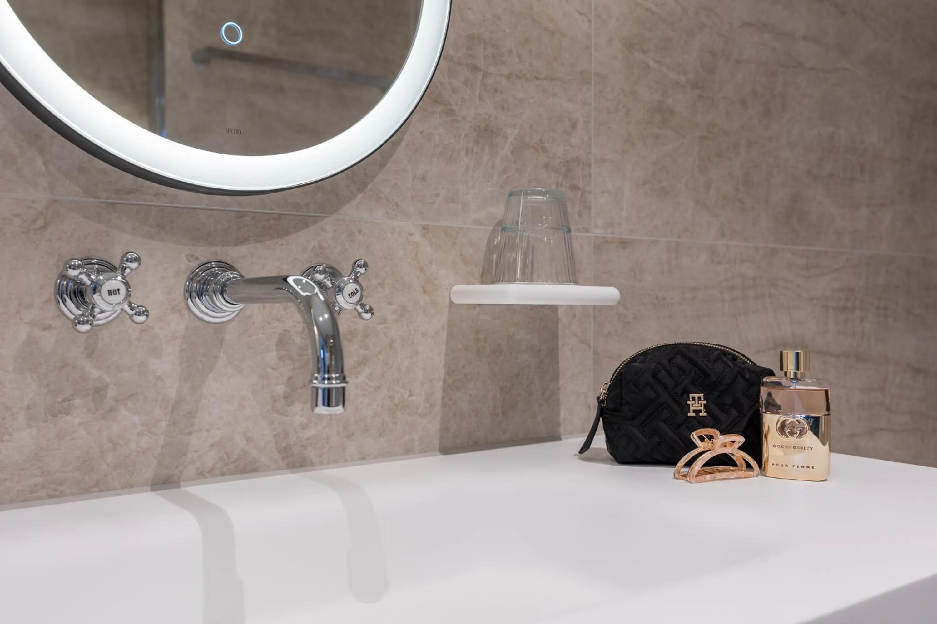 Bathroom in Hotel Maison Maastricht Centrum - Handwritten Collection