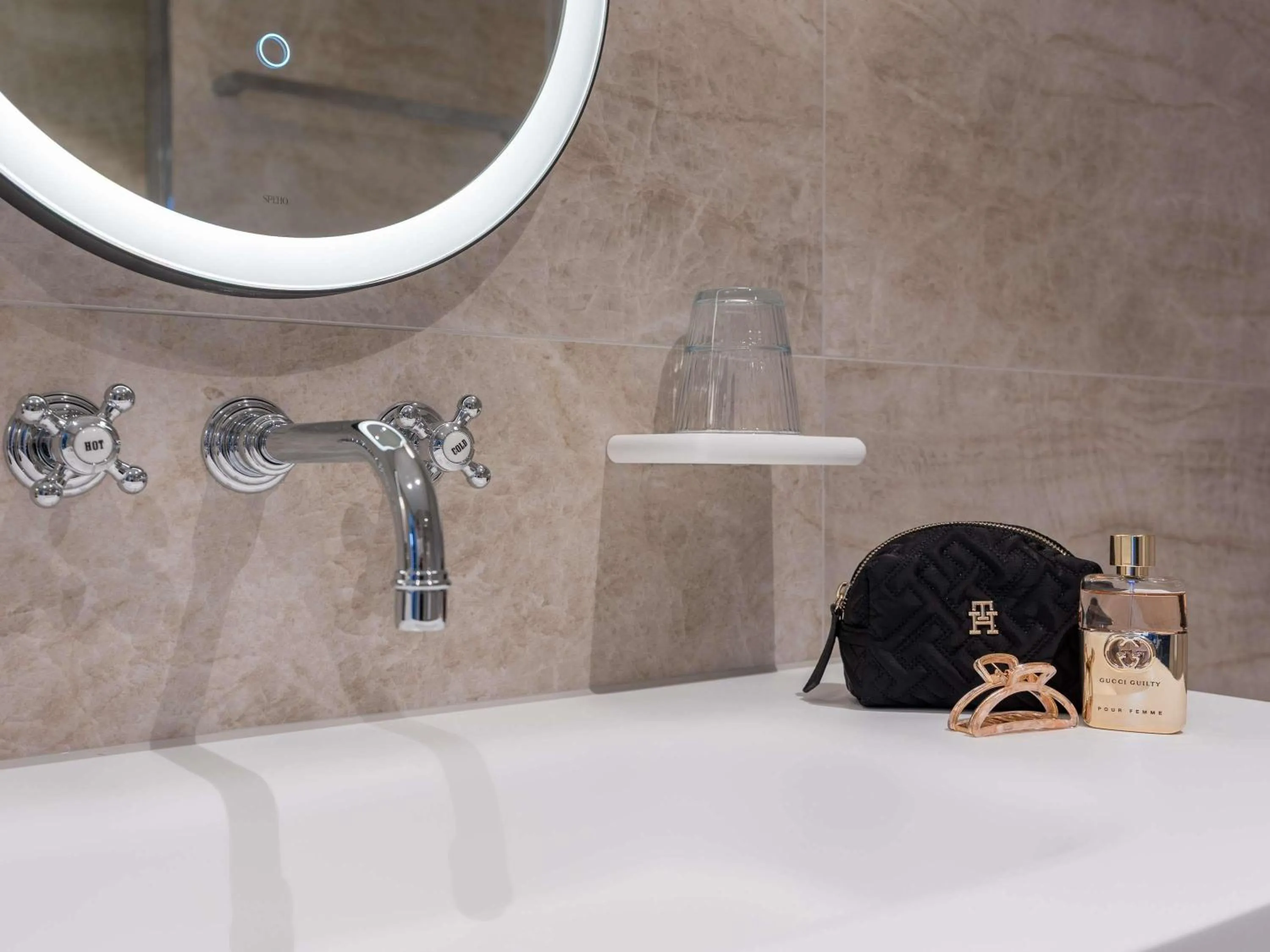 Bedroom in Hotel Maison Maastricht Centrum - Handwritten Collection