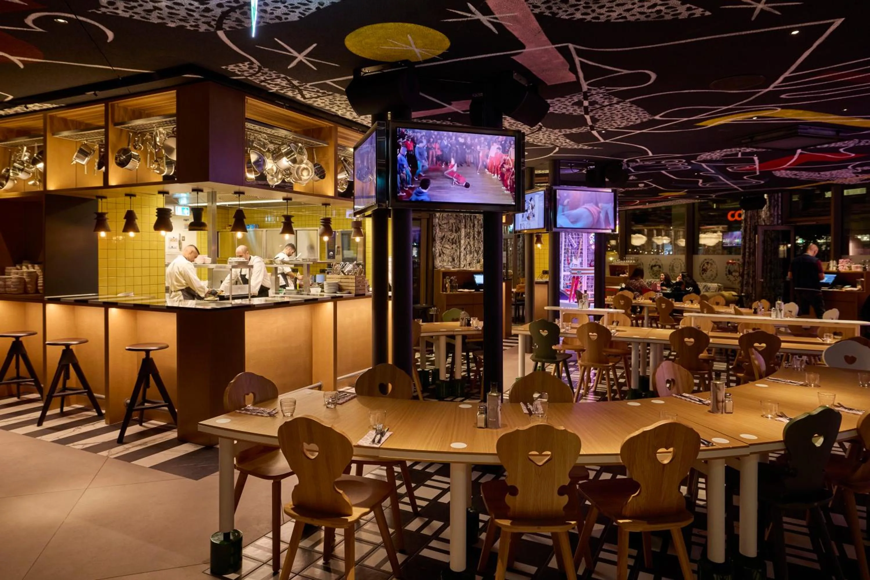 Restaurant/places to eat in Mama Shelter Zurich