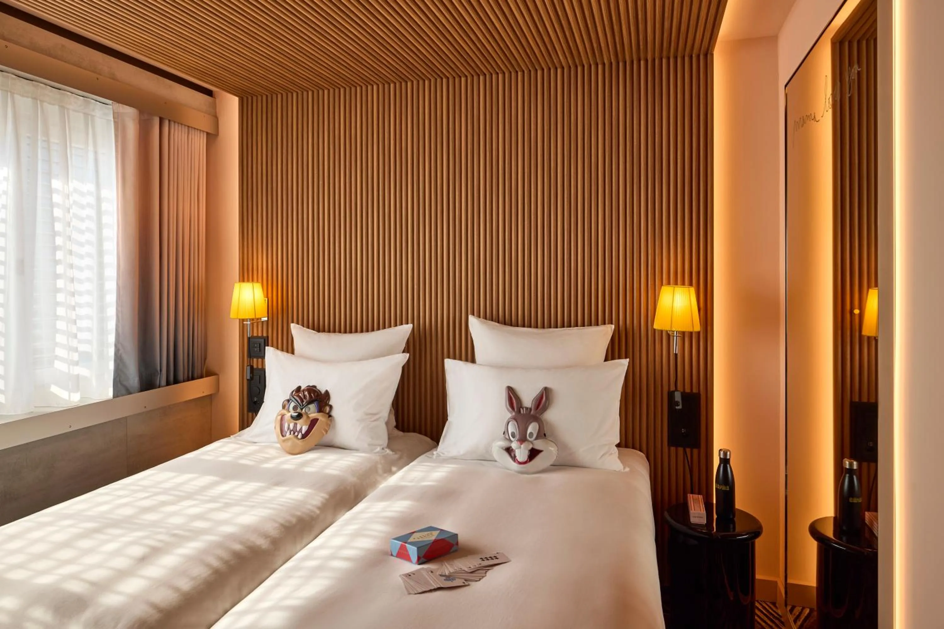 Bed in Mama Shelter Zurich