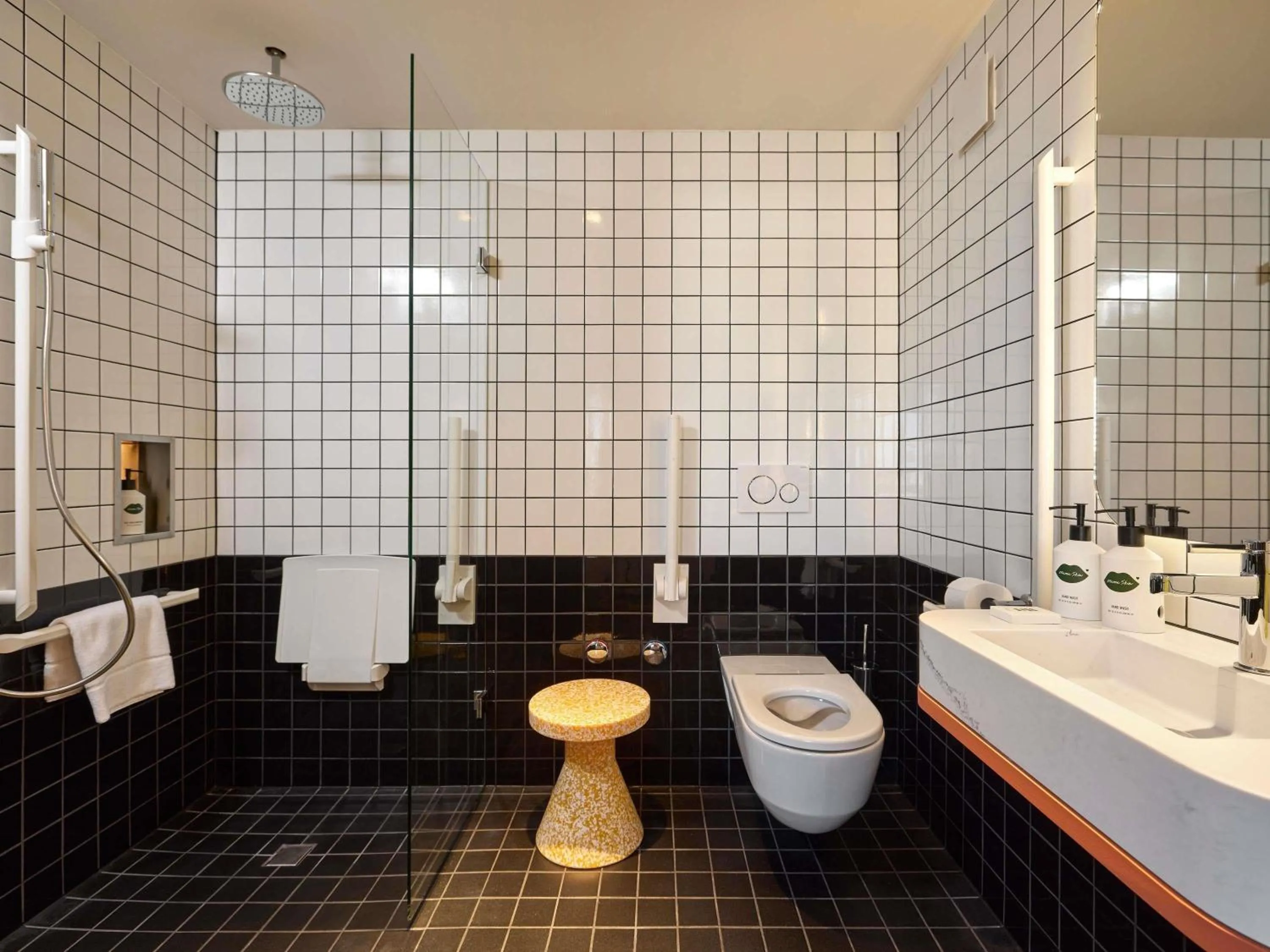 Bedroom in Mama Shelter Zurich