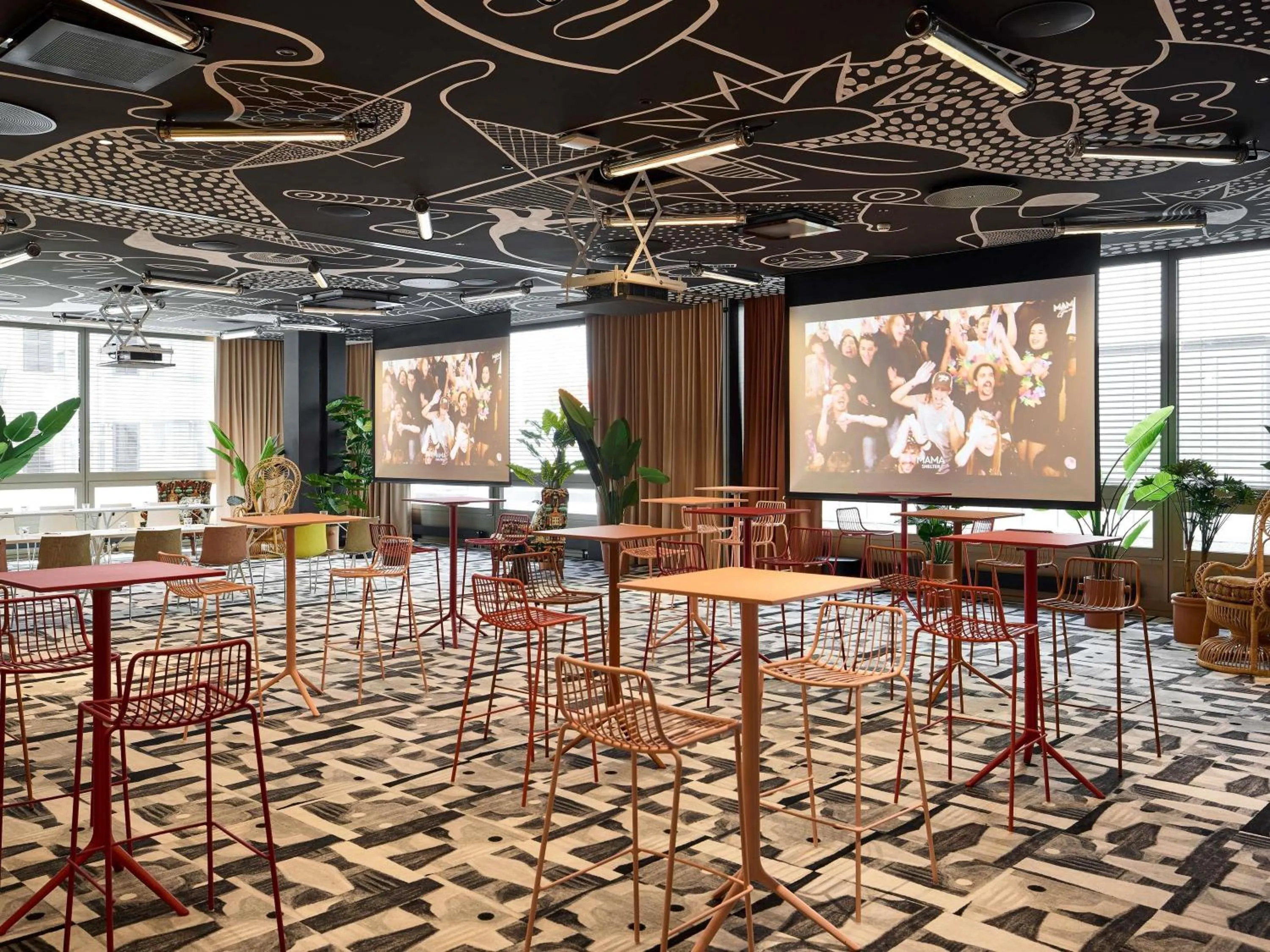 Meeting/conference room in Mama Shelter Zurich