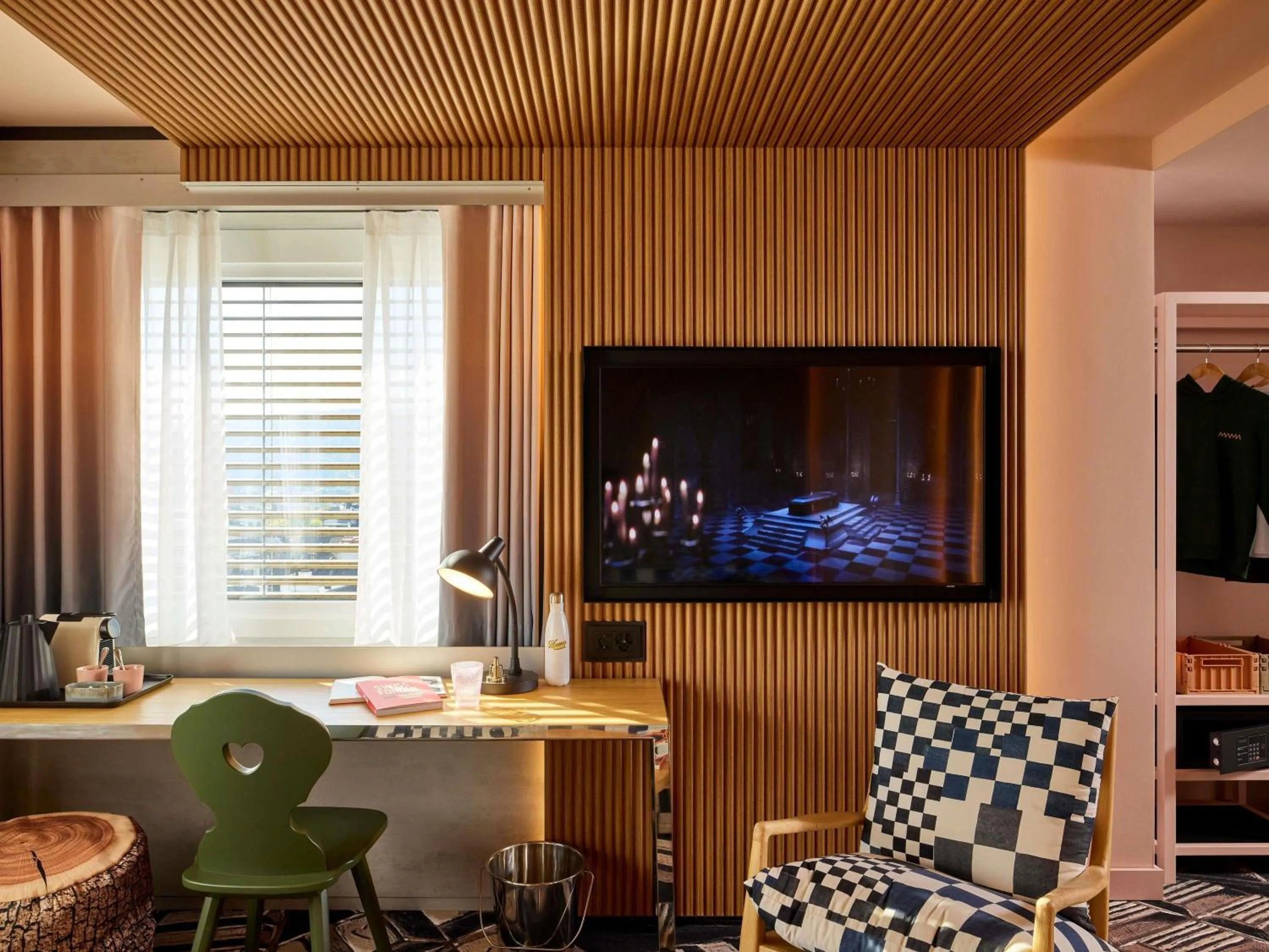 Bedroom in Mama Shelter Zurich