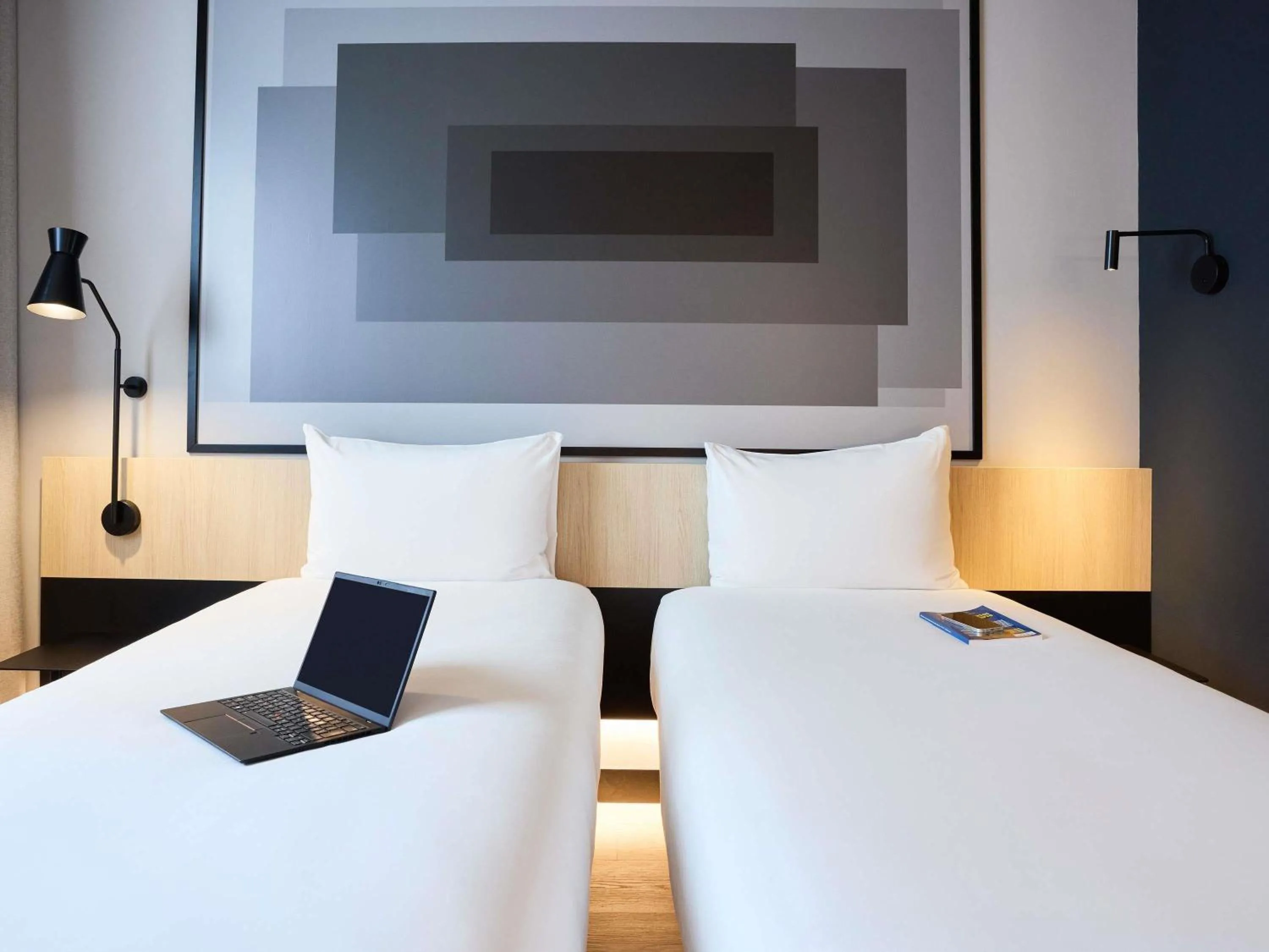 Bedroom, Bed in ibis Madrid Norte Las Tablas