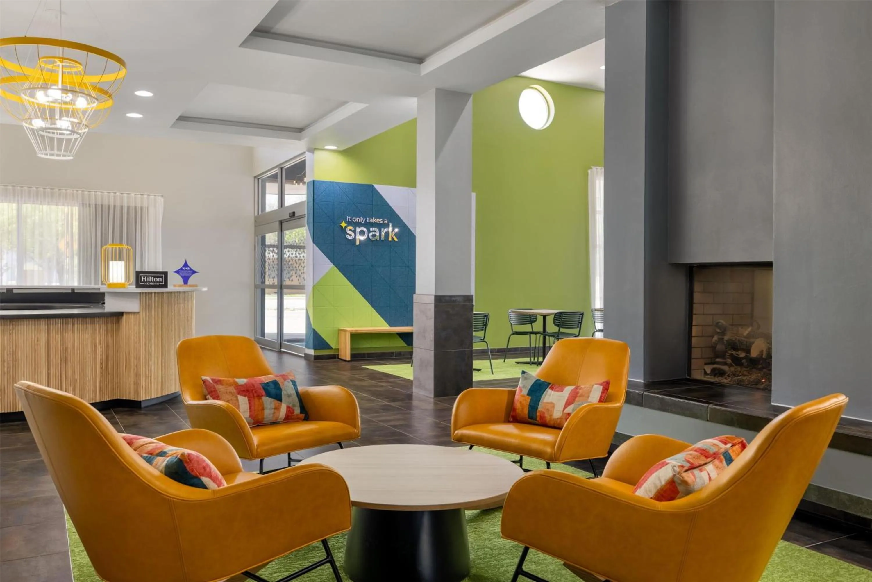 Lobby or reception in Spark by Hilton Artesia