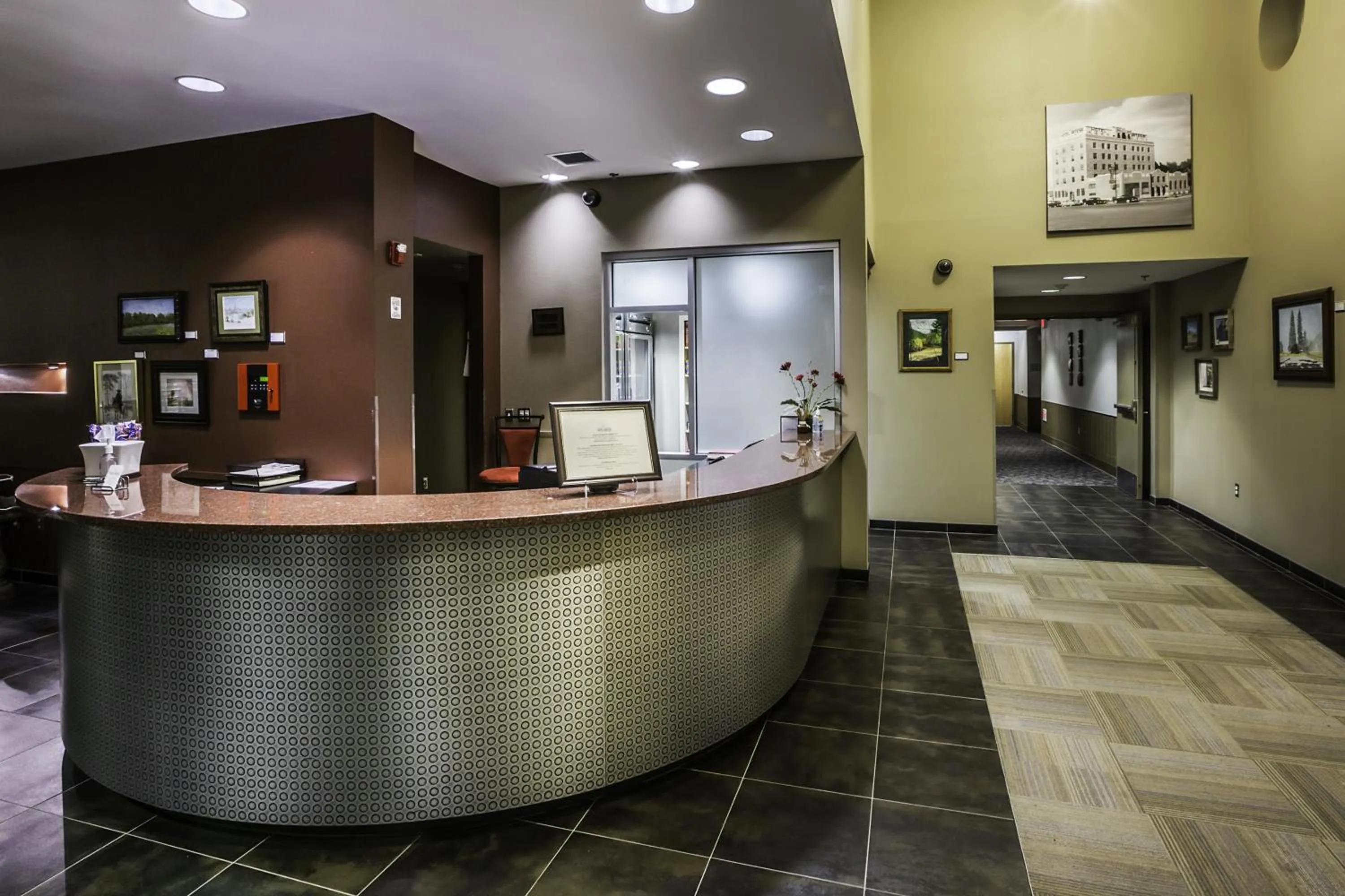 Lobby or reception in Spark by Hilton Artesia