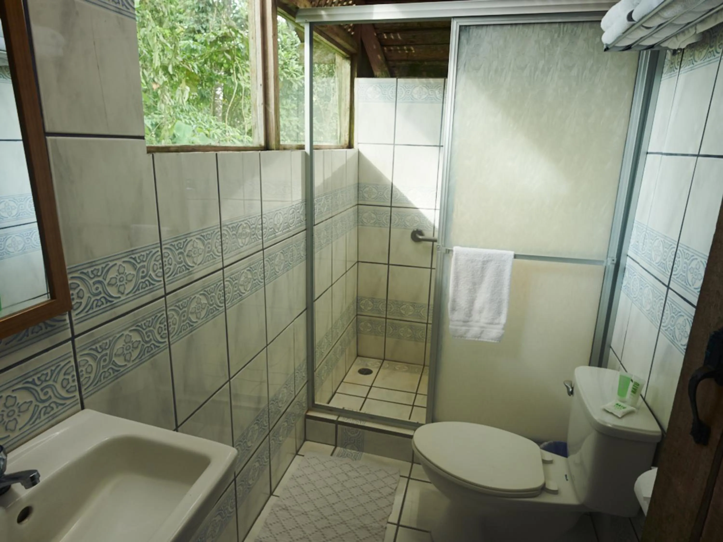Bathroom in Santa Maria Volcano Lodge Hotel & Restaurante