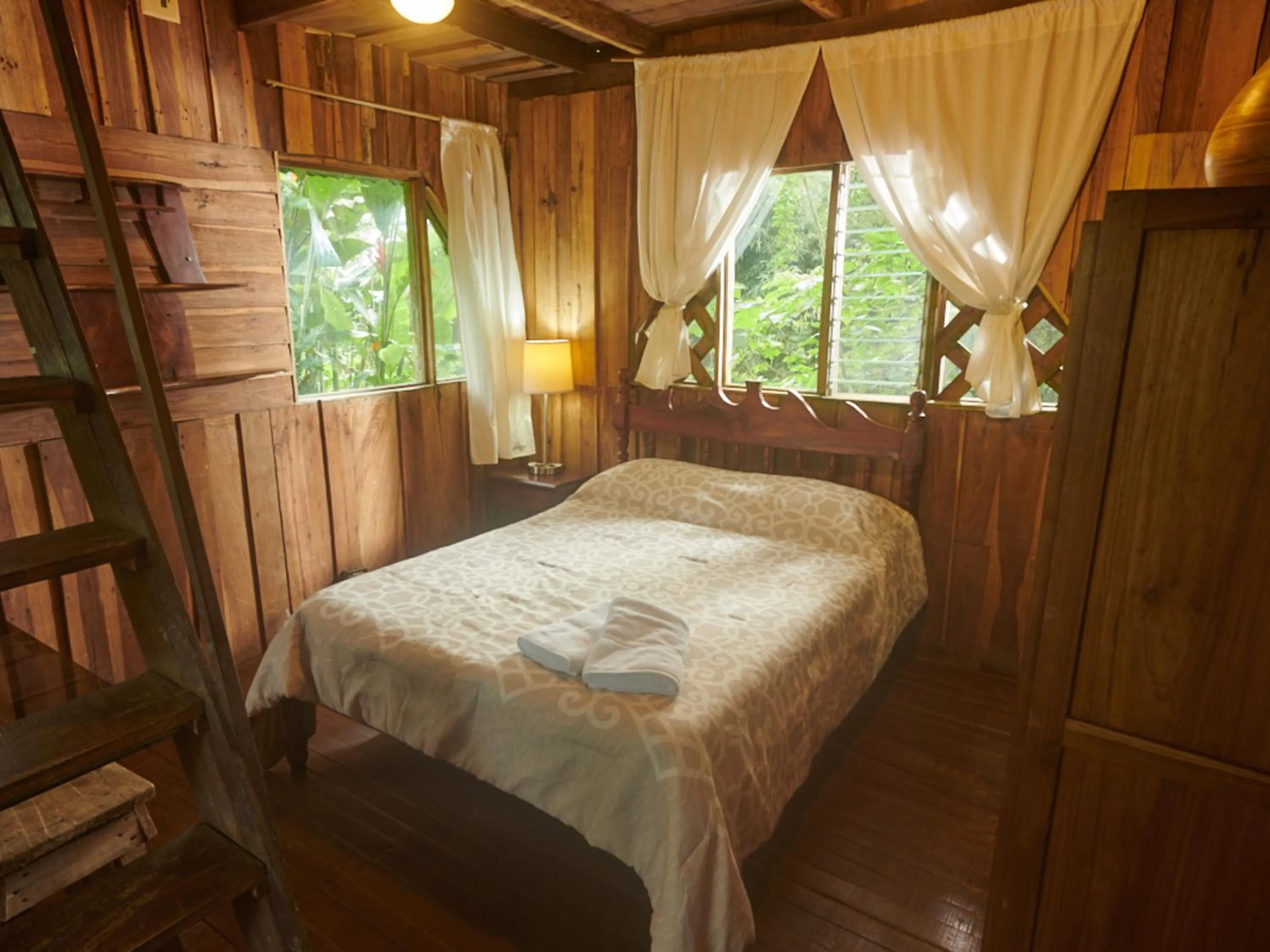Bedroom, Bed in Santa Maria Volcano Lodge Hotel & Restaurante