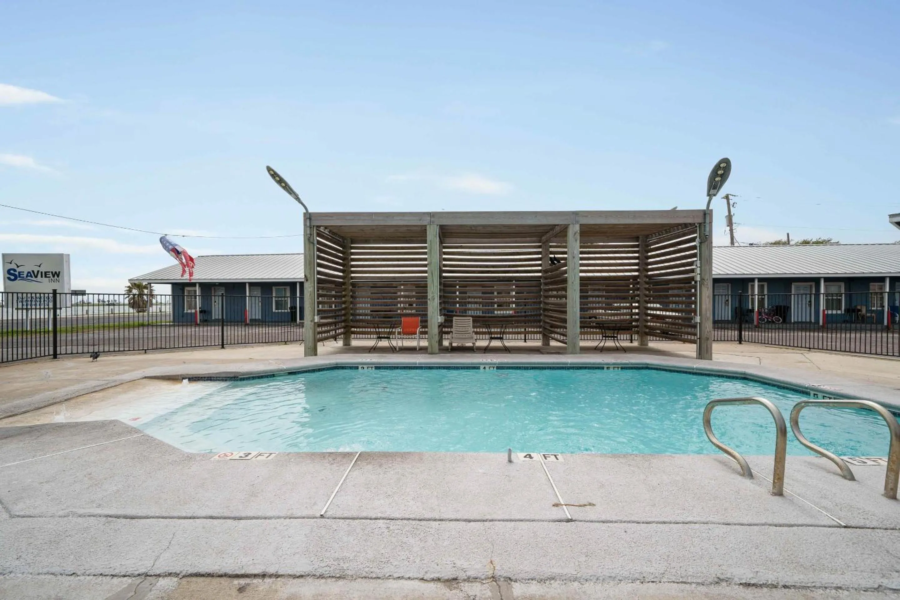 Swimming pool in OYO Hotel Rockport- Bay View