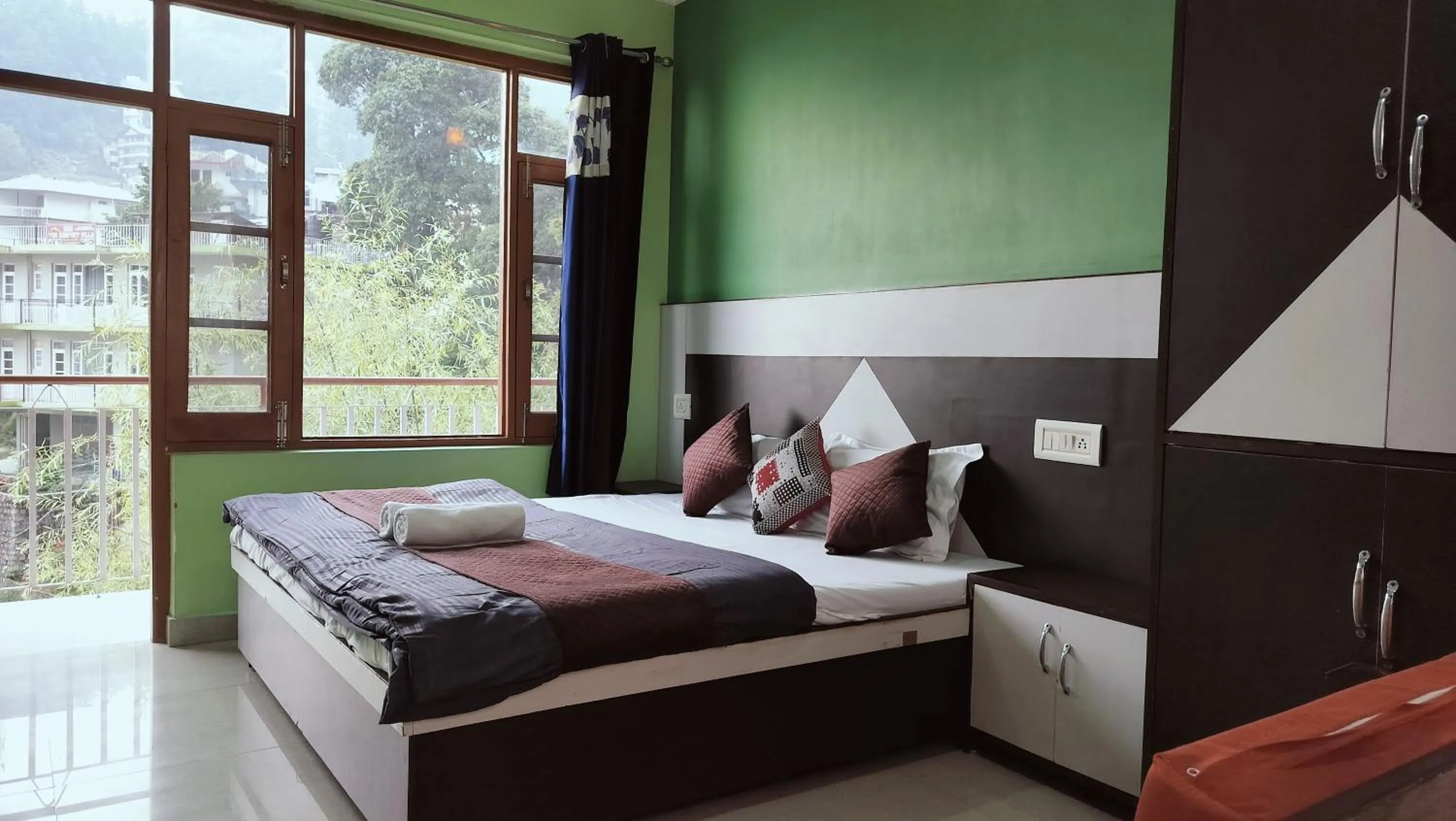 Bed in Adventure Inn 20 Metre from Swimming Pool