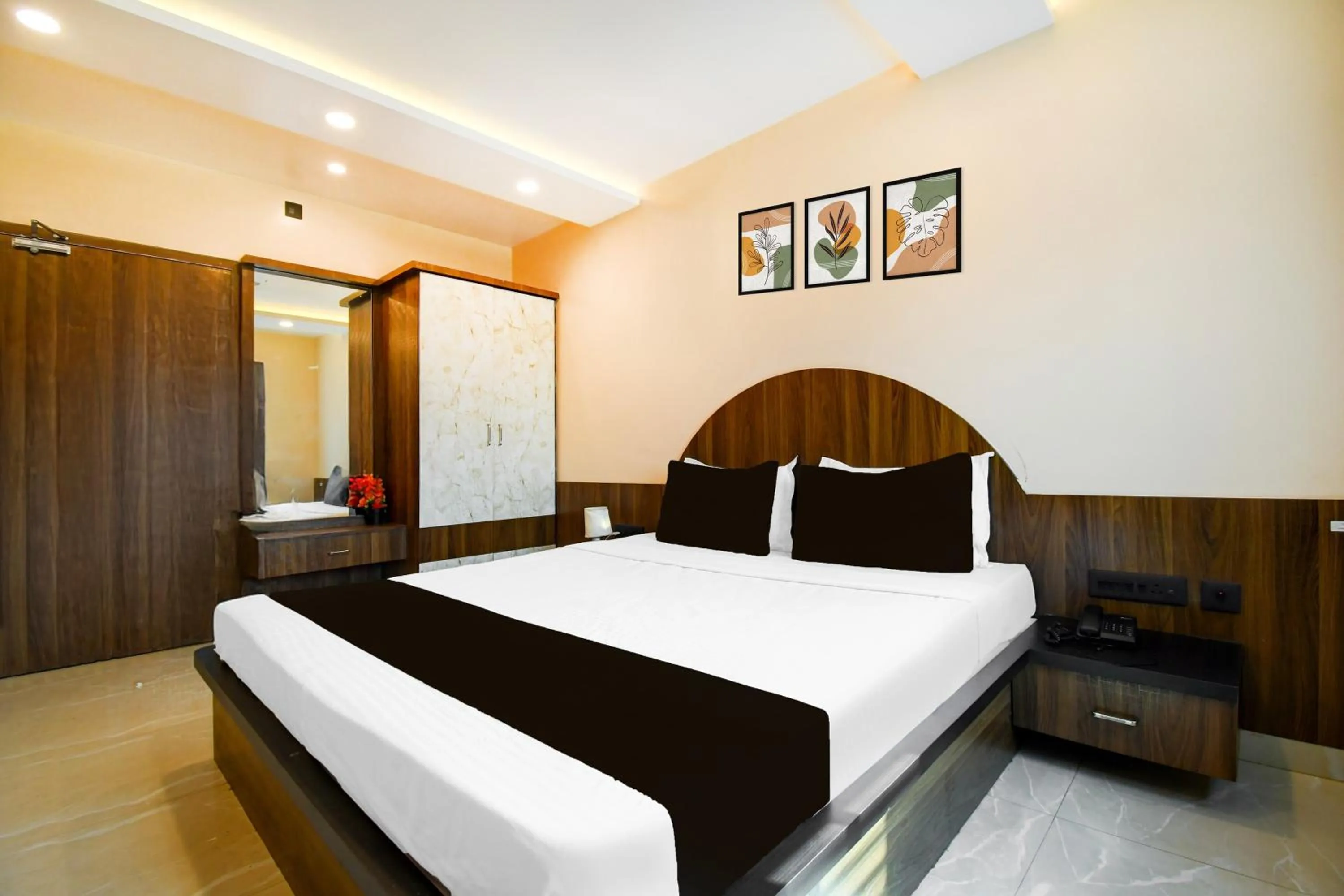 Bedroom, Bed in Super Townhouse Puri Formerly Hotel Narashingha