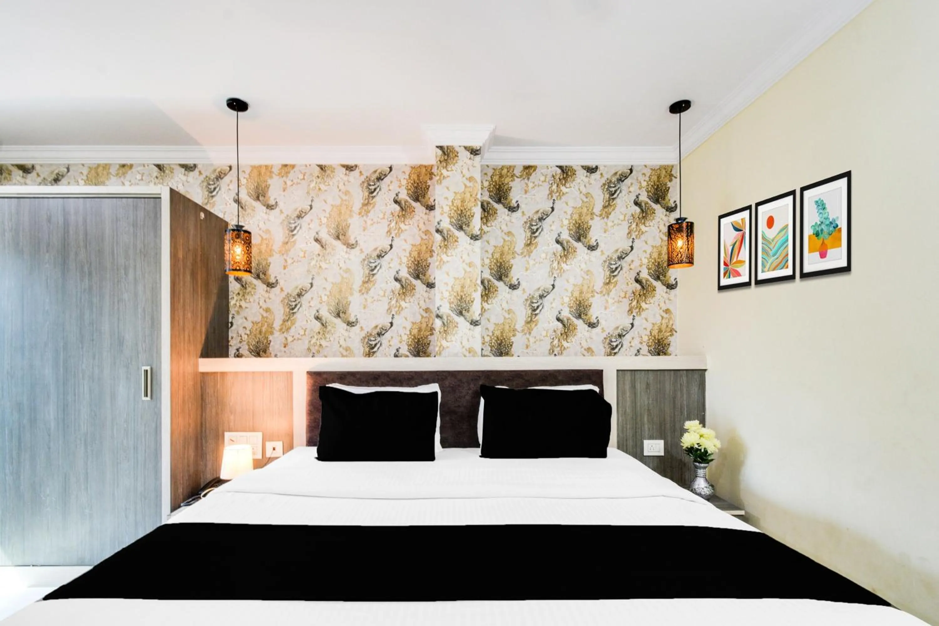 Bedroom, Bed in Super Townhouse Shamshabad Paradise Formerly Blue Petals Hotel