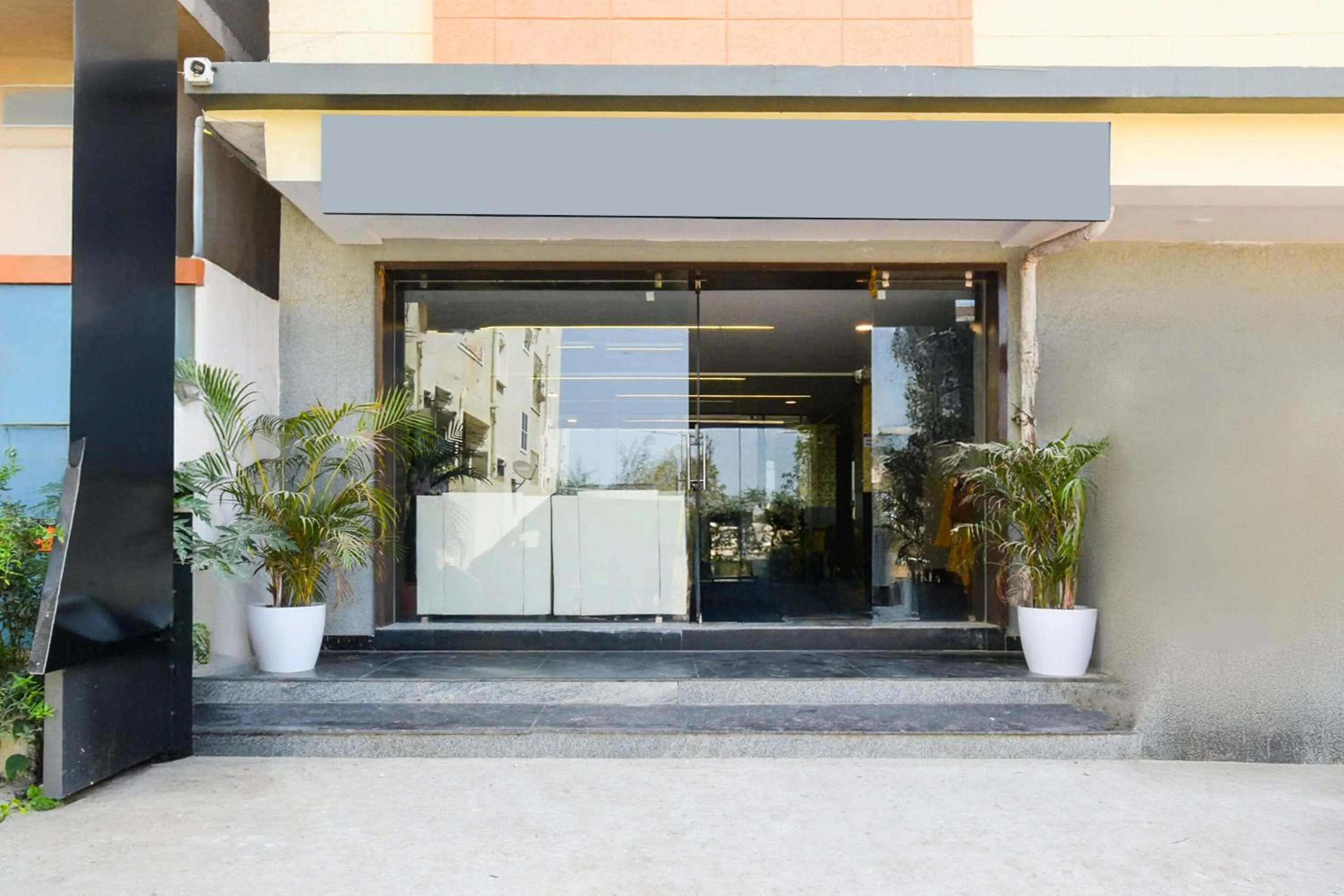 Facade/entrance in Super Townhouse Shamshabad Paradise Formerly Blue Petals Hotel
