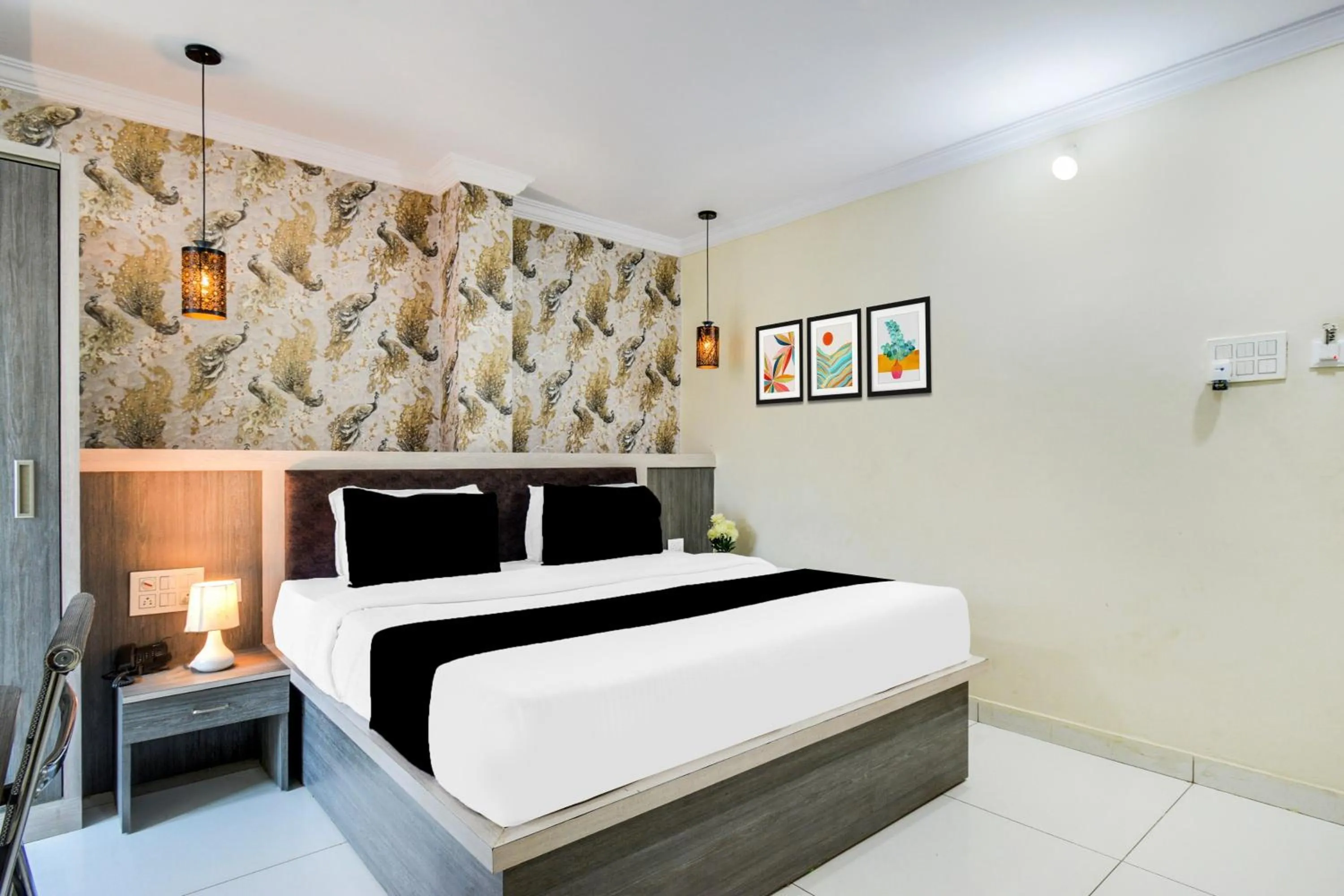Bedroom, Bed in Super Townhouse Shamshabad Paradise Formerly Blue Petals Hotel