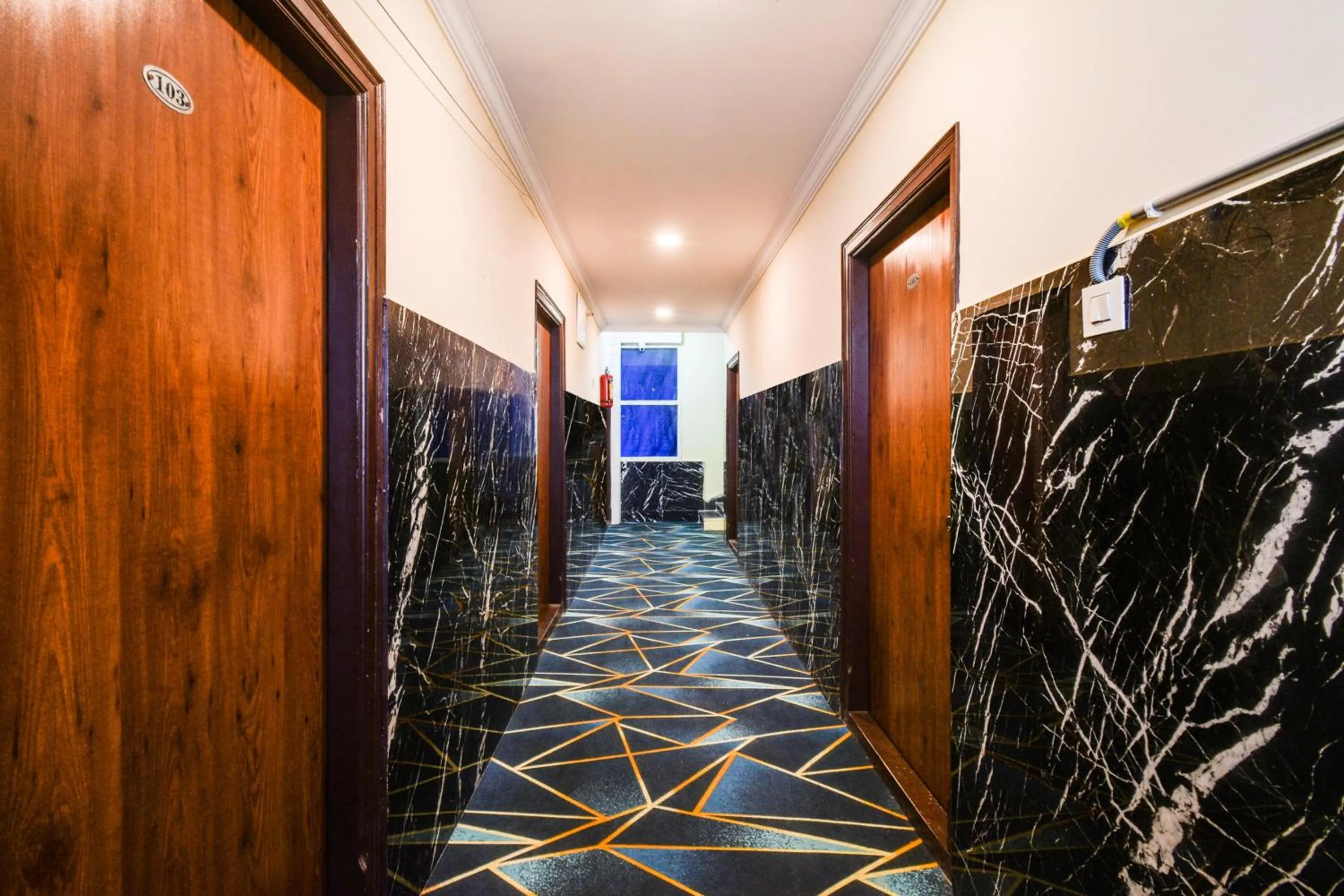 Lobby or reception in Super Townhouse Shamshabad Paradise Formerly Blue Petals Hotel