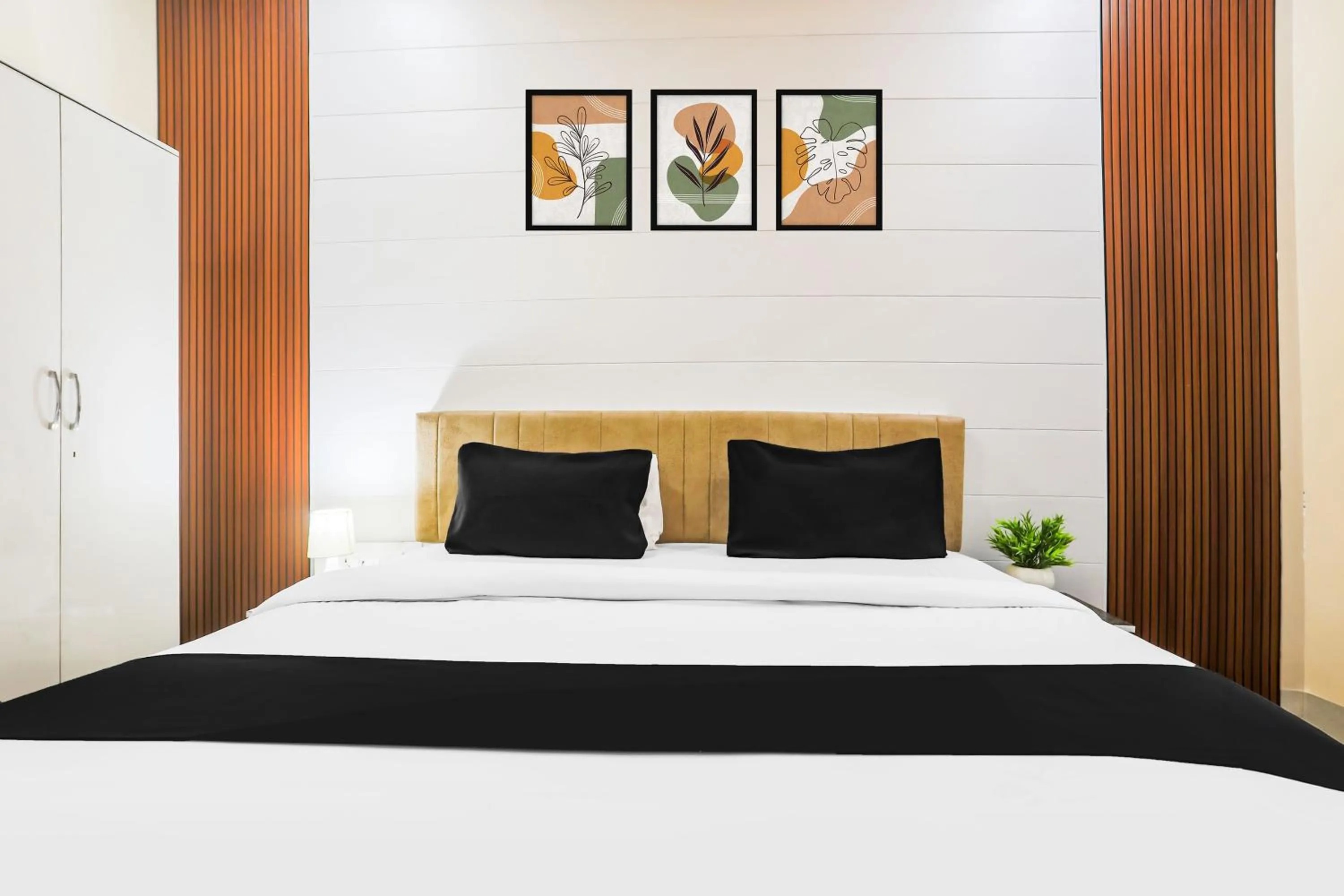 Bedroom, Bed in Super Collection O Jagannath Mandir Road Formerly Paradise Residency