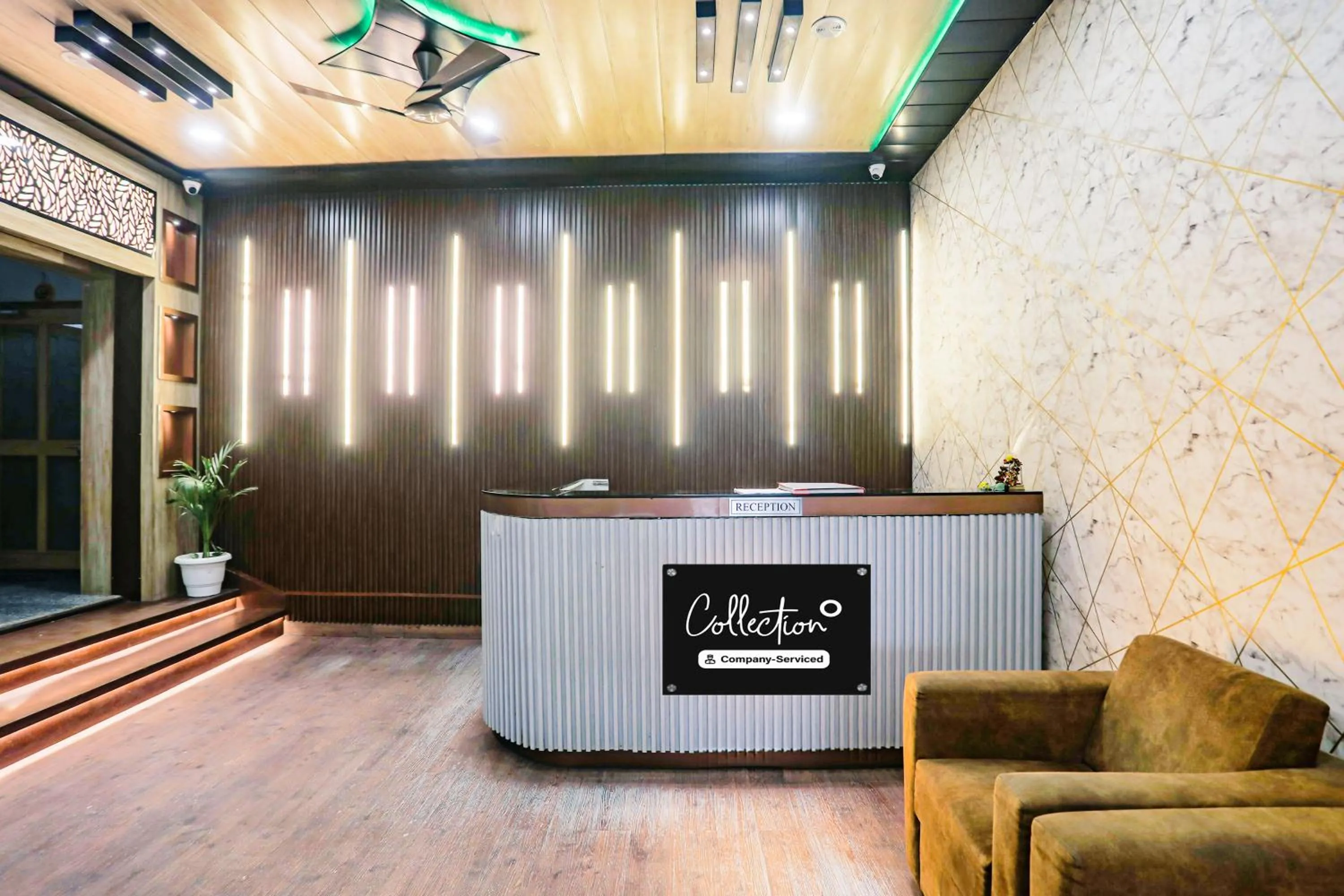 Lobby or reception in Super Collection O Jagannath Mandir Road Formerly Paradise Residency