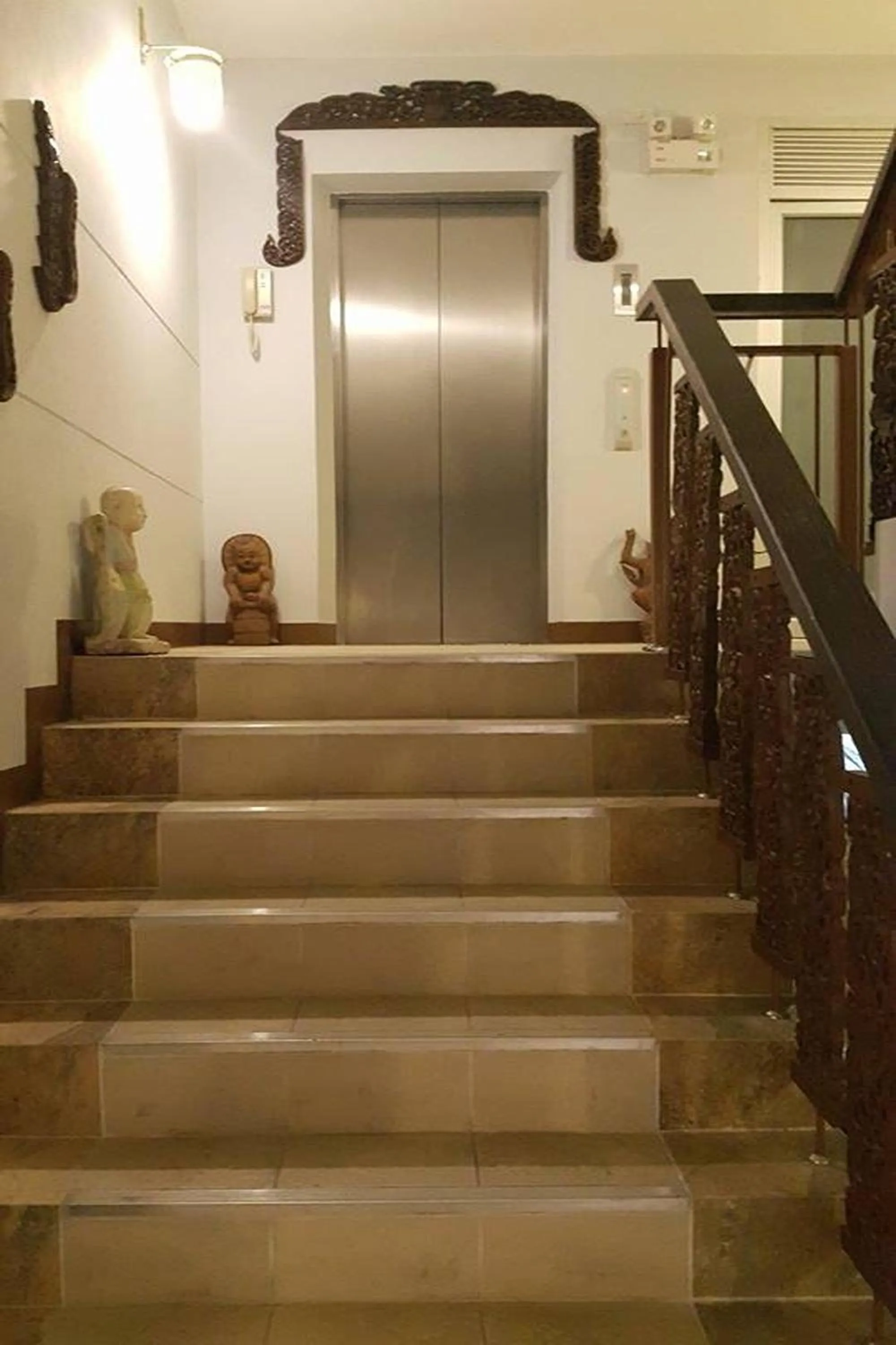 Property building in Kim Hotel At Morleng