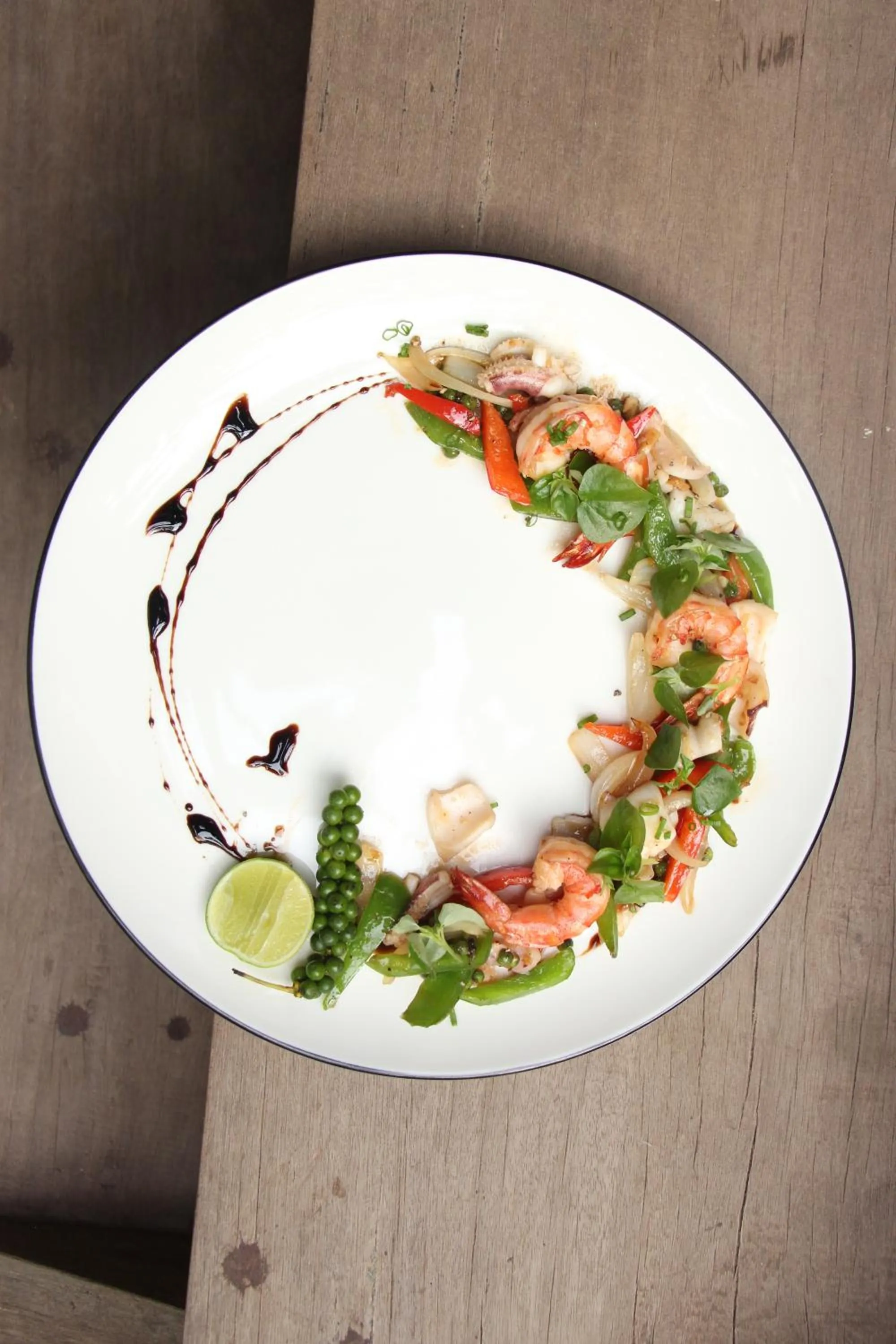 Dinner in Isann Lodge